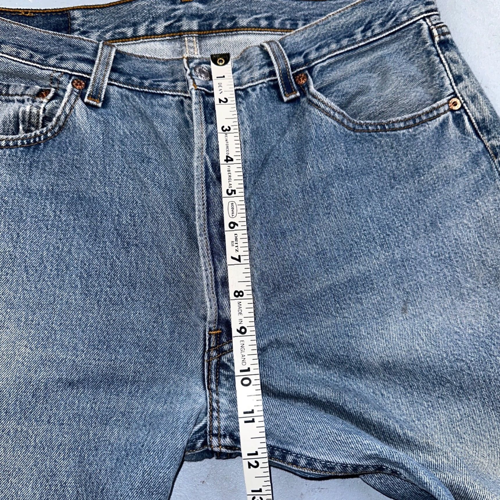 Levi's VINTAGE Levi's 501 Jeans 34x30 Light Blue Wash USA 90s Straight Relacing Classic Fit Men/Adult Denim 30 Inseam Blue Size US 34 / EU 50 - 6 Thumbnail
