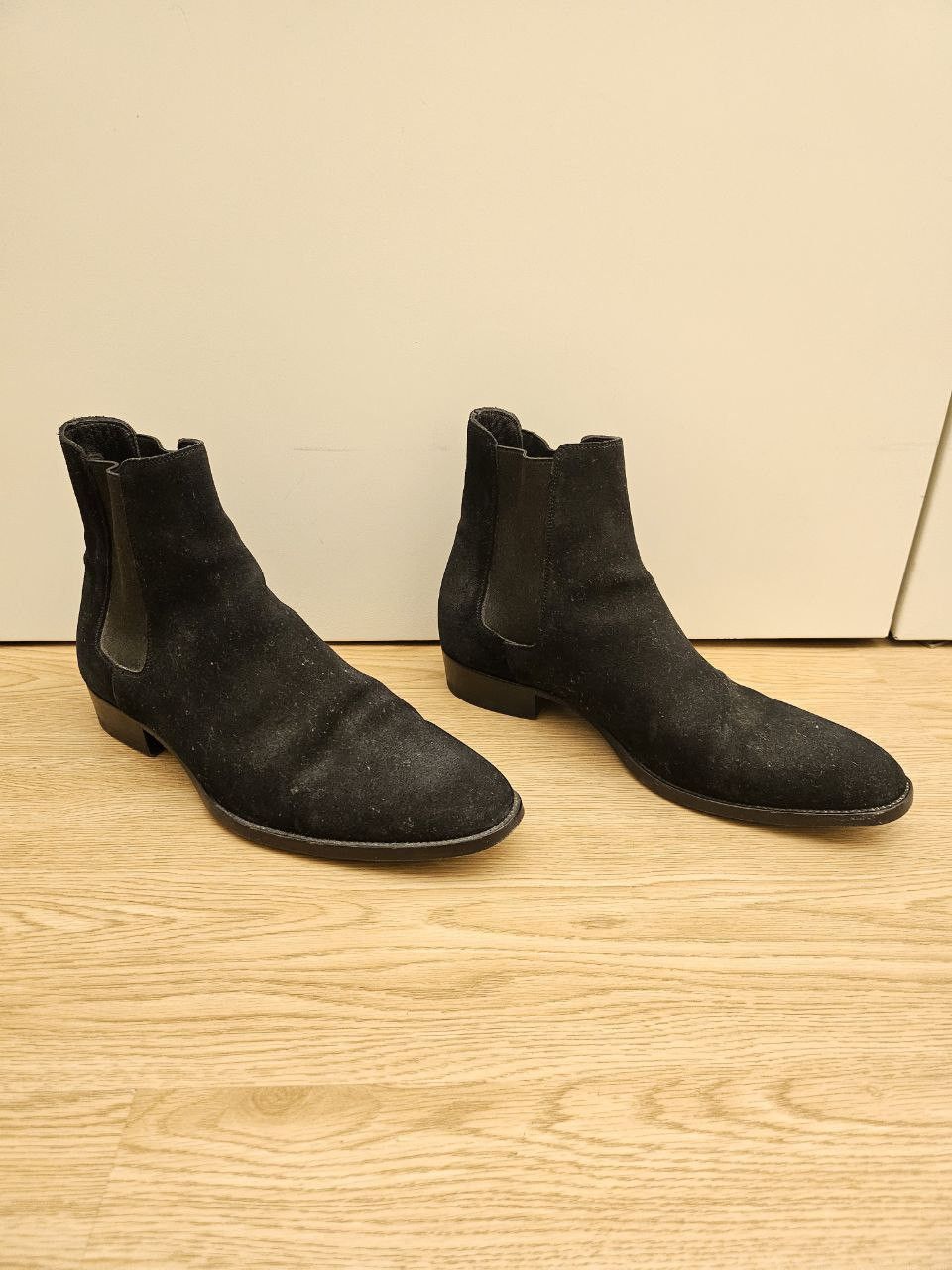 Saint Laurent Paris Wyatt 30 Suede Chelsea Boots Size US 8 / EU 41 - 1 Thumbnail