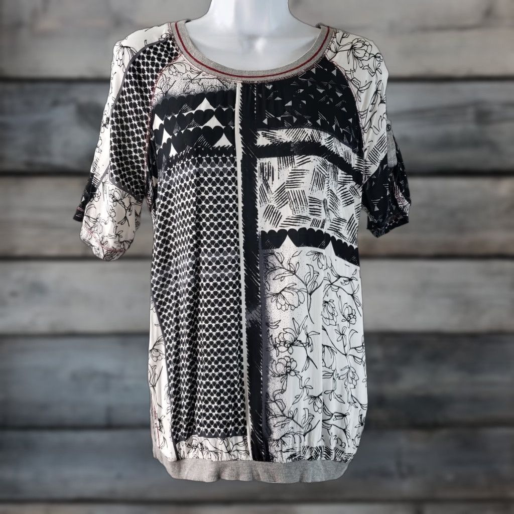 Vintage Cecil Womens Short Sleeve Printed Top Size Medium Black Gray Floral Cotton Blend Shirt Adult M Size M / US 6-8 / IT 42-44 - 1 Thumbnail