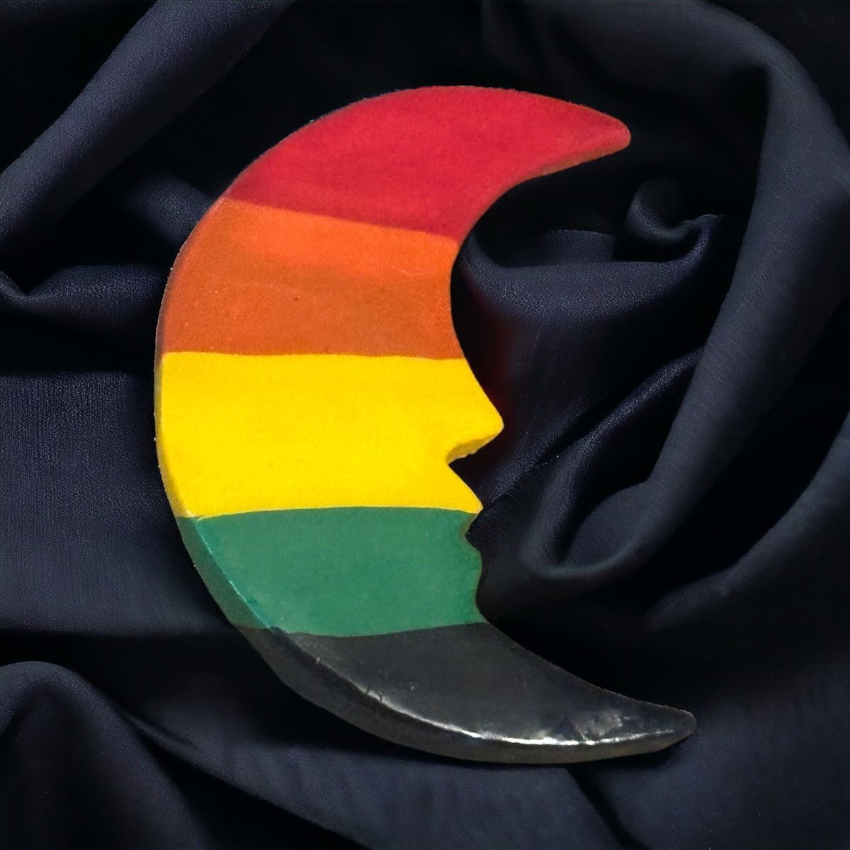 Vintage Vintage rainbow crescent moon brooch Size ONE SIZE - 1 Thumbnail