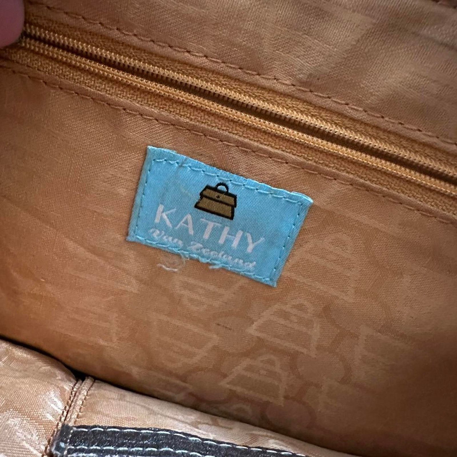Vintage Kathy Van Zeeland Handbag Wallet Charms Flap Pocket Size ONE SIZE - 6 Thumbnail