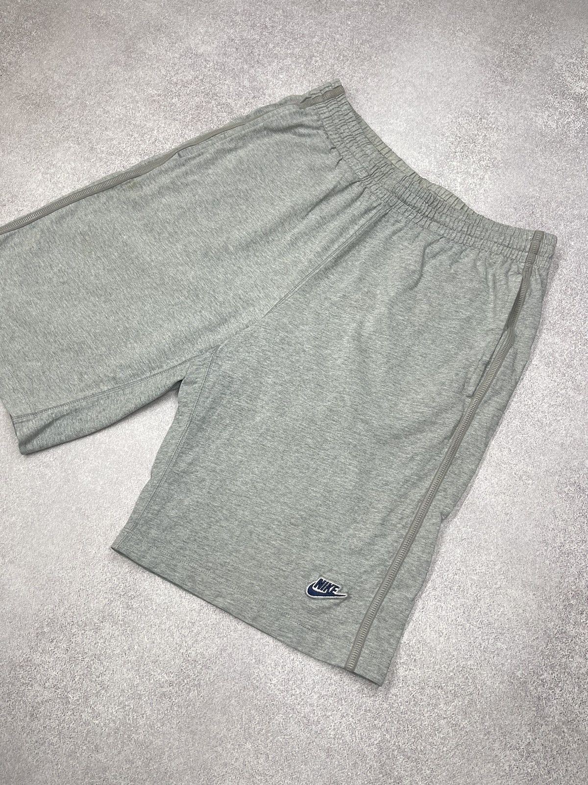 Nike Vintage Nike NSW Grey Shorts Drill Y2K ACG TN Size M Swoosh Size US 32 / EU 48 - 3 Thumbnail