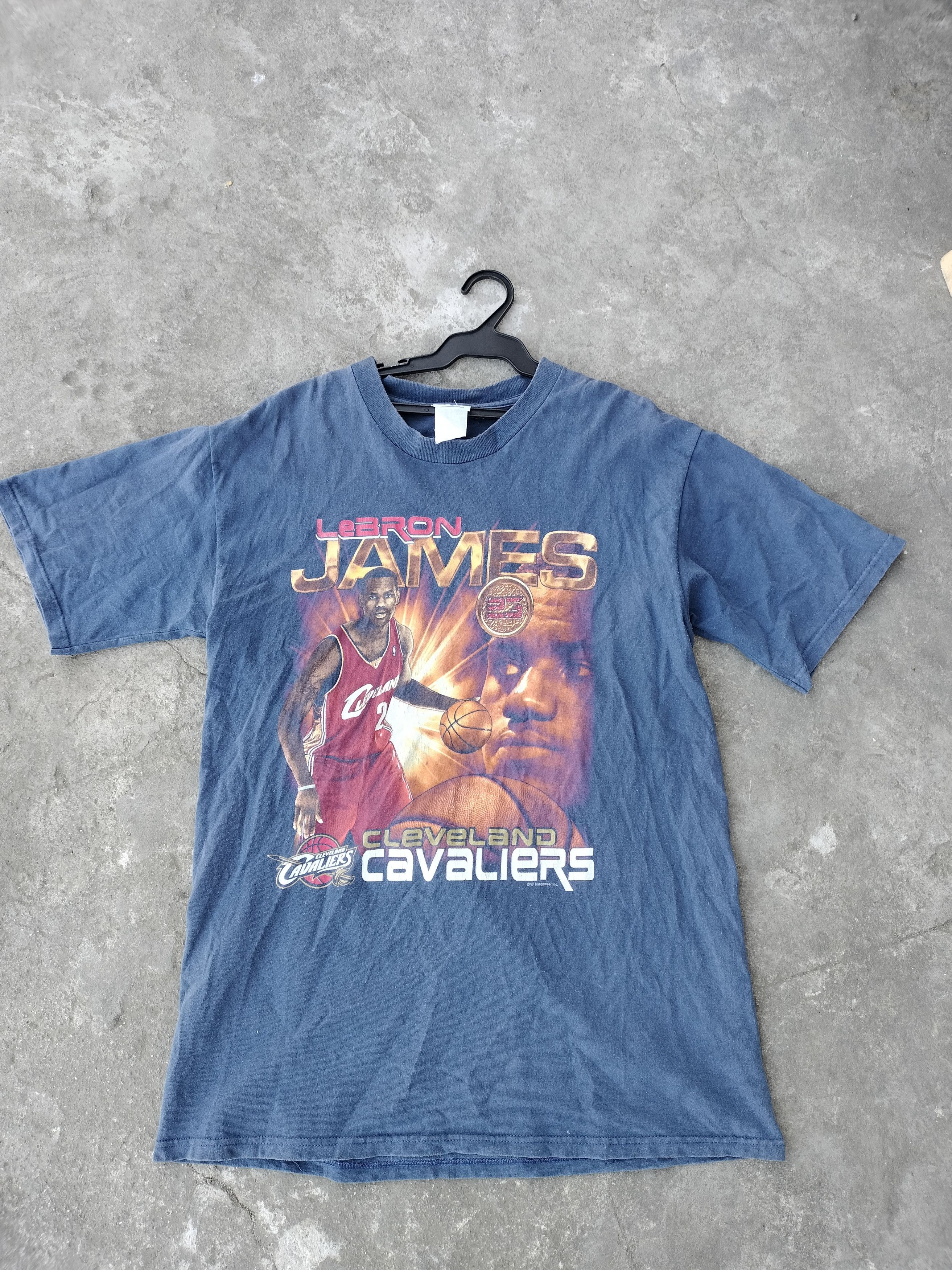 CSA Lebron James coin tee Size US L / EU 52-54 / 3 - 3 Thumbnail