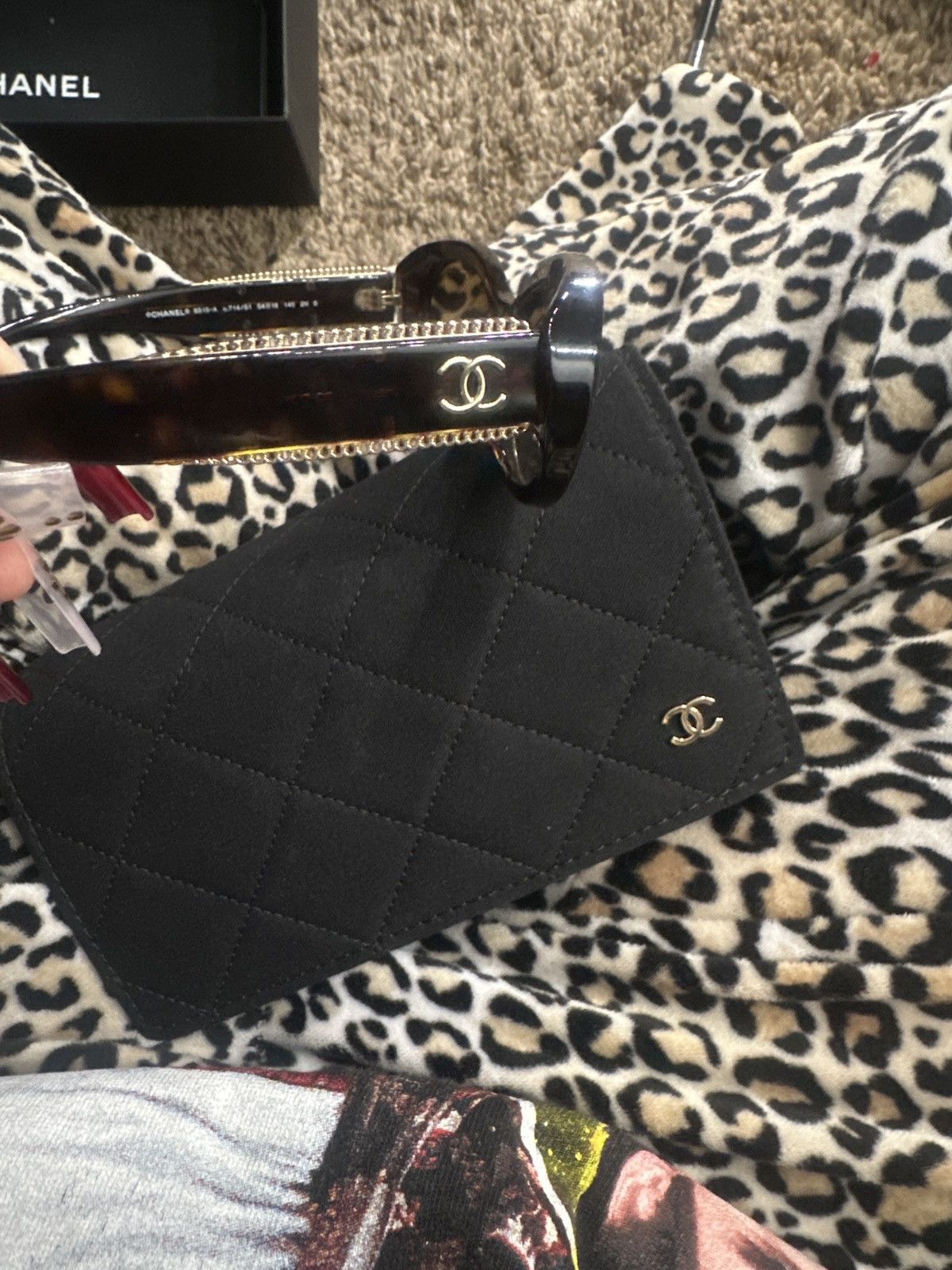 Chanel Oval sunglasses Size ONE SIZE - 1 Thumbnail