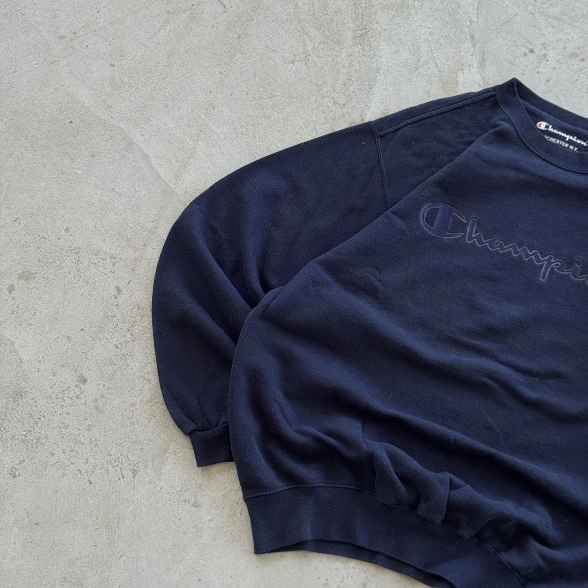 Champion Vintage 90s Champion Baggy Crewneck Sweatshirt Navy Blue Size US XL / EU 56 / 4 - 3 Thumbnail