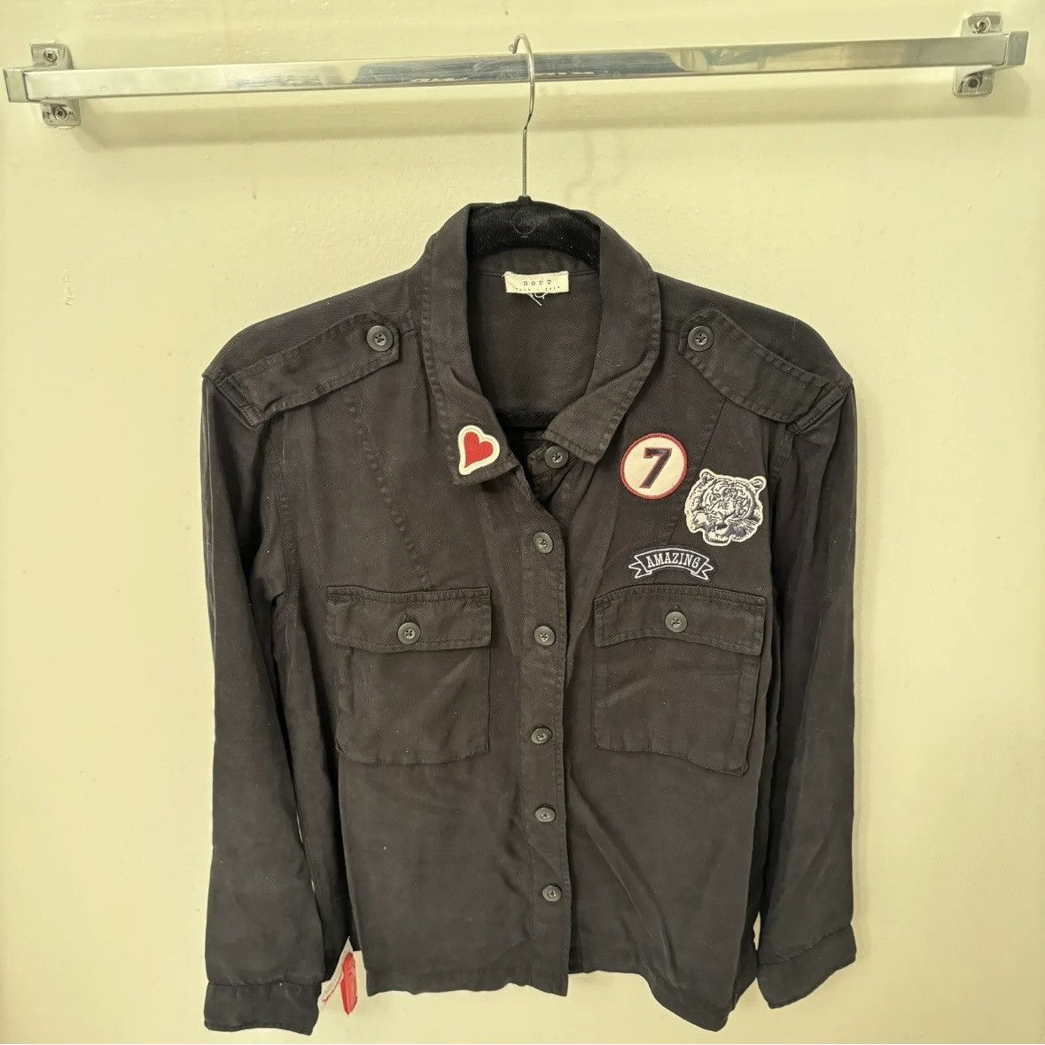 Joie SOFT JOIE Gionna B Embroidered-Patch Utility Shirt, Medium Size M / US 6-8 / IT 42-44 - 2 Thumbnail