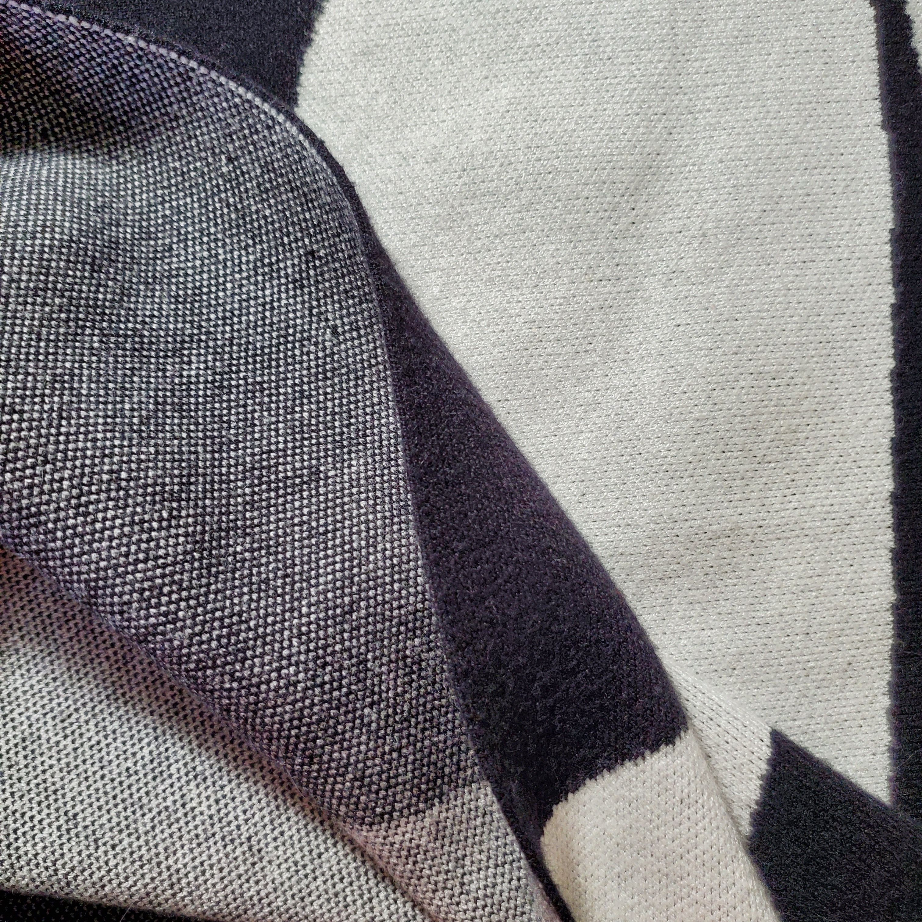 Other Sioni Size L Sweater Abstract Black White Heaveweight Size L / US 10 / IT 46 - 7 Thumbnail