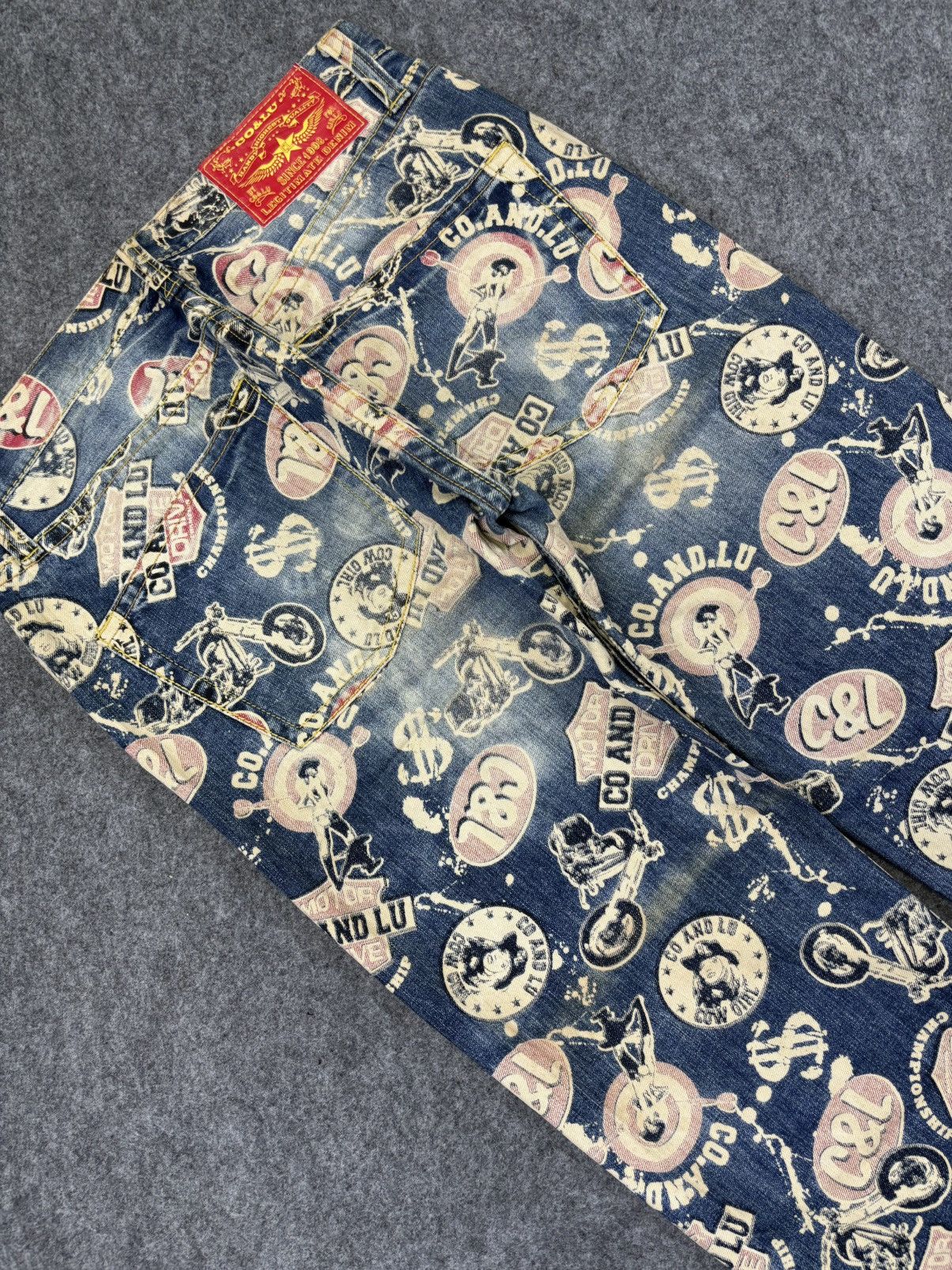 Japanese Brand 💥Hysteric Style💥Co&Lu Full Print Stone Wash Denim F695 Size US 33 - 11 Thumbnail