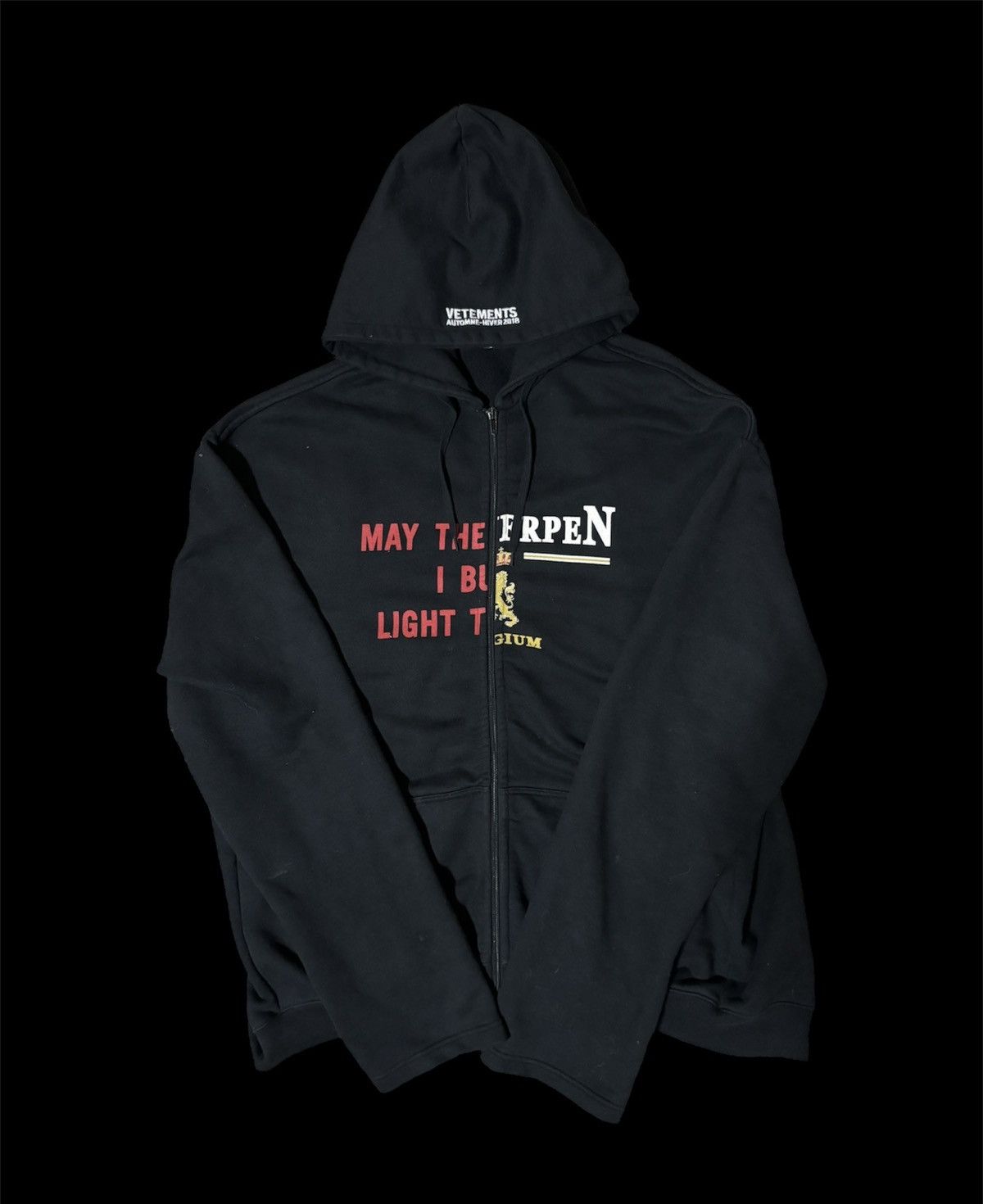 Vetements Vetements May the bridges I burn / Antwerpen split
