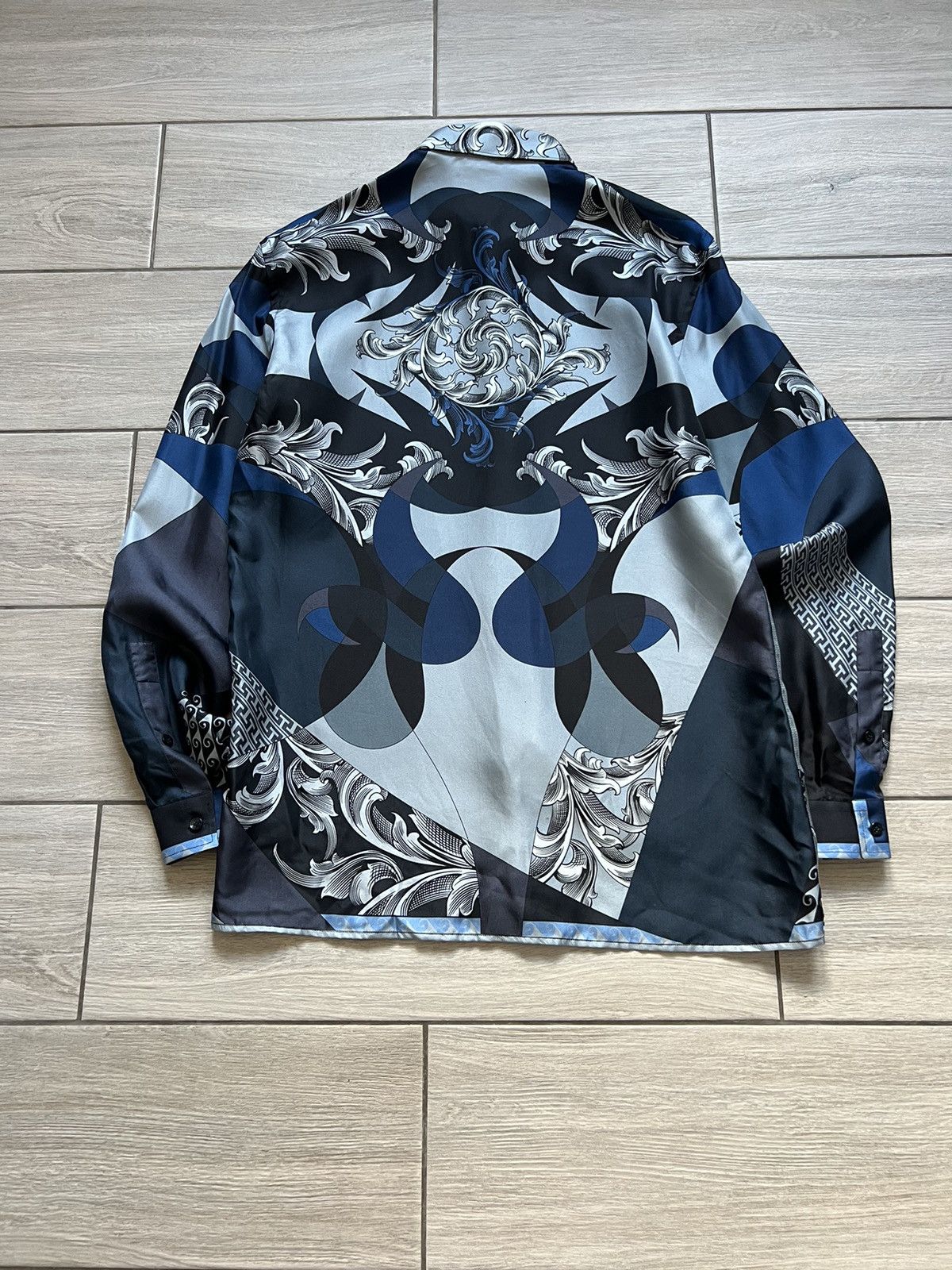 Versace Vintage 90s Versace Shirt Button Up Size US L / EU 52-54 / 3 - 5 Thumbnail