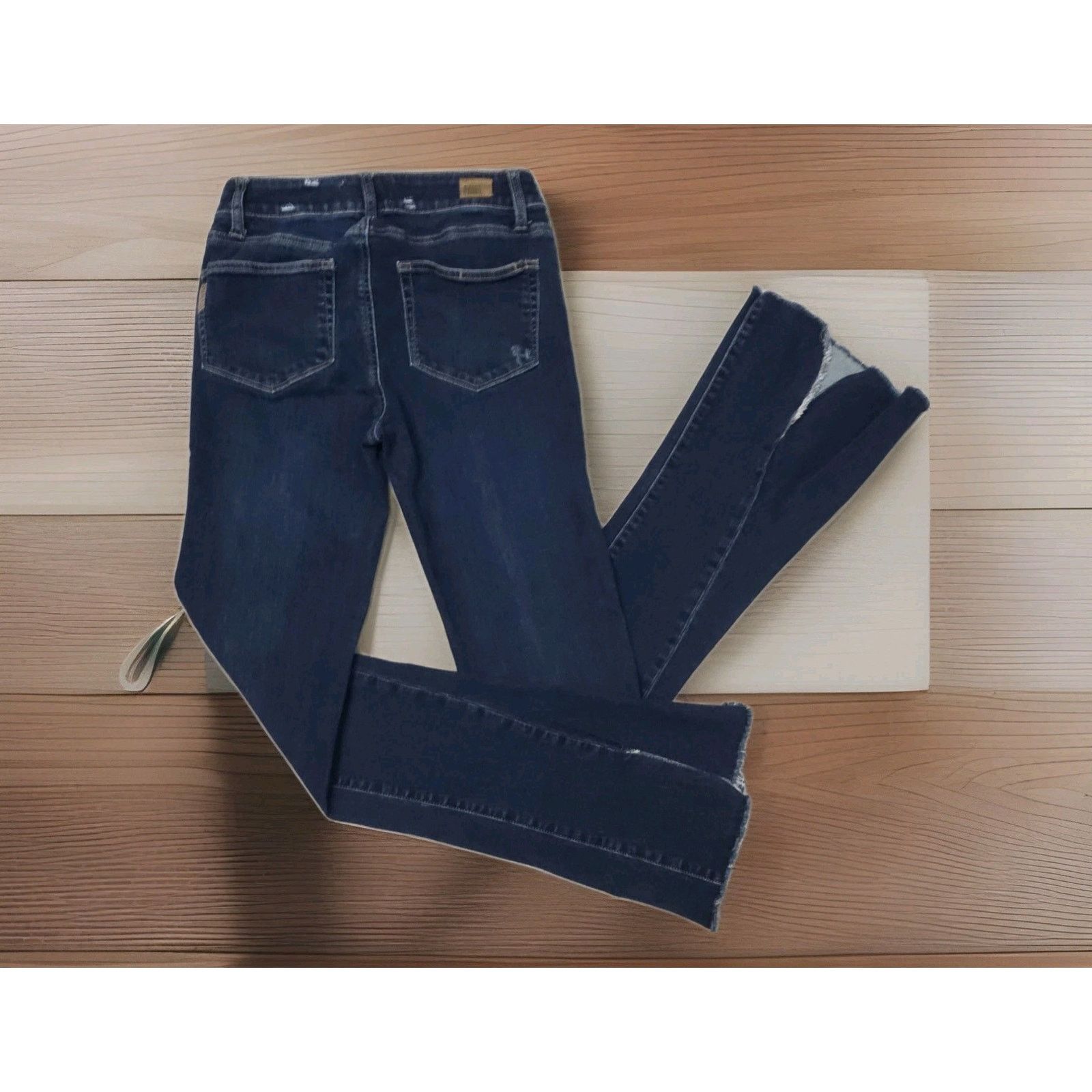 Paige Paige Jeans Womens High Rise Lou Lou Flare Leg Denim 28 Size 28" / US 6 / IT 42 - 6 Thumbnail