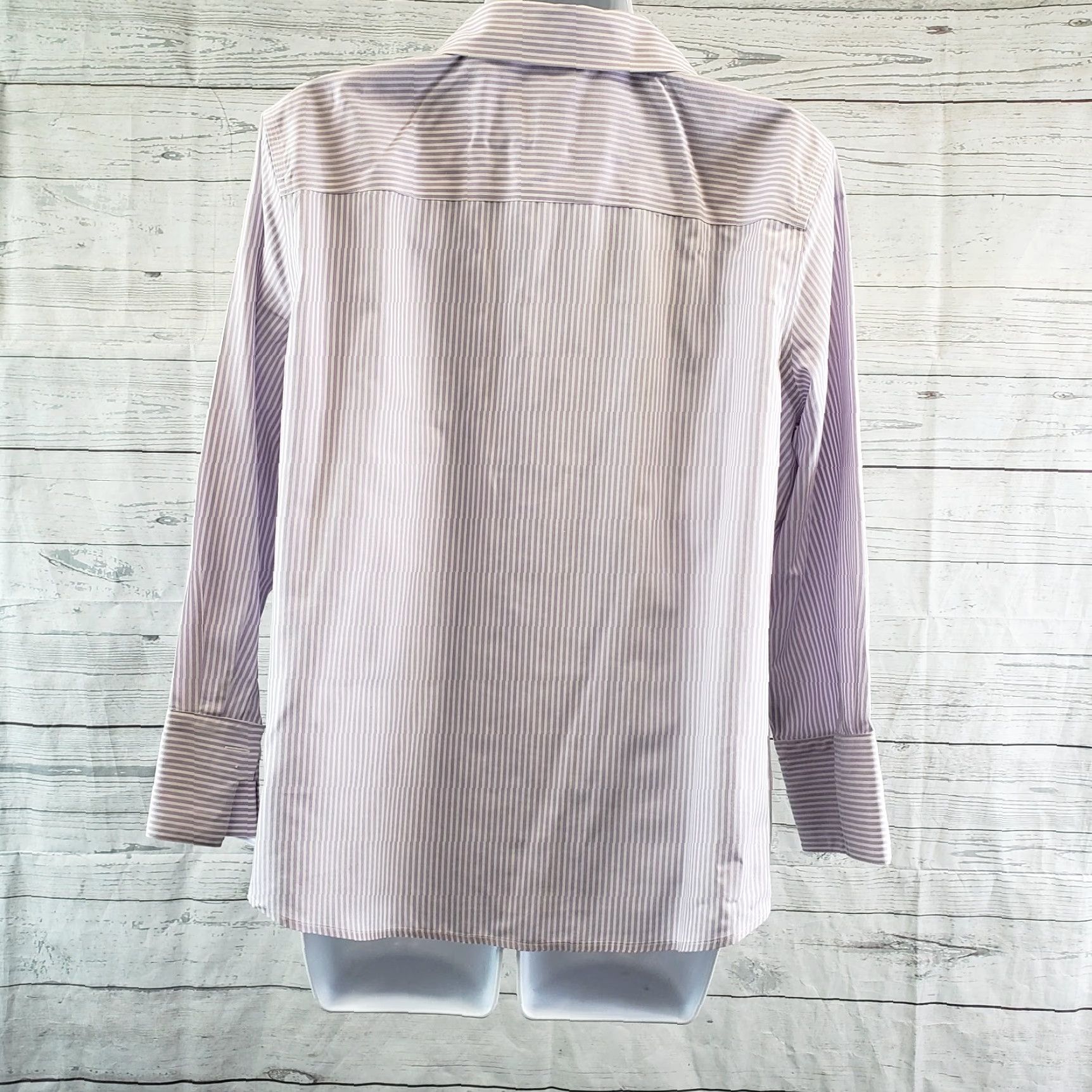 Vintage Chico's Womens Button Front Shirt Sz L Purple White Stripe Cotton No Iron Shirt Womens L Purple Stripe Button-Up Size L / US 10 / IT 46 - 4 Thumbnail