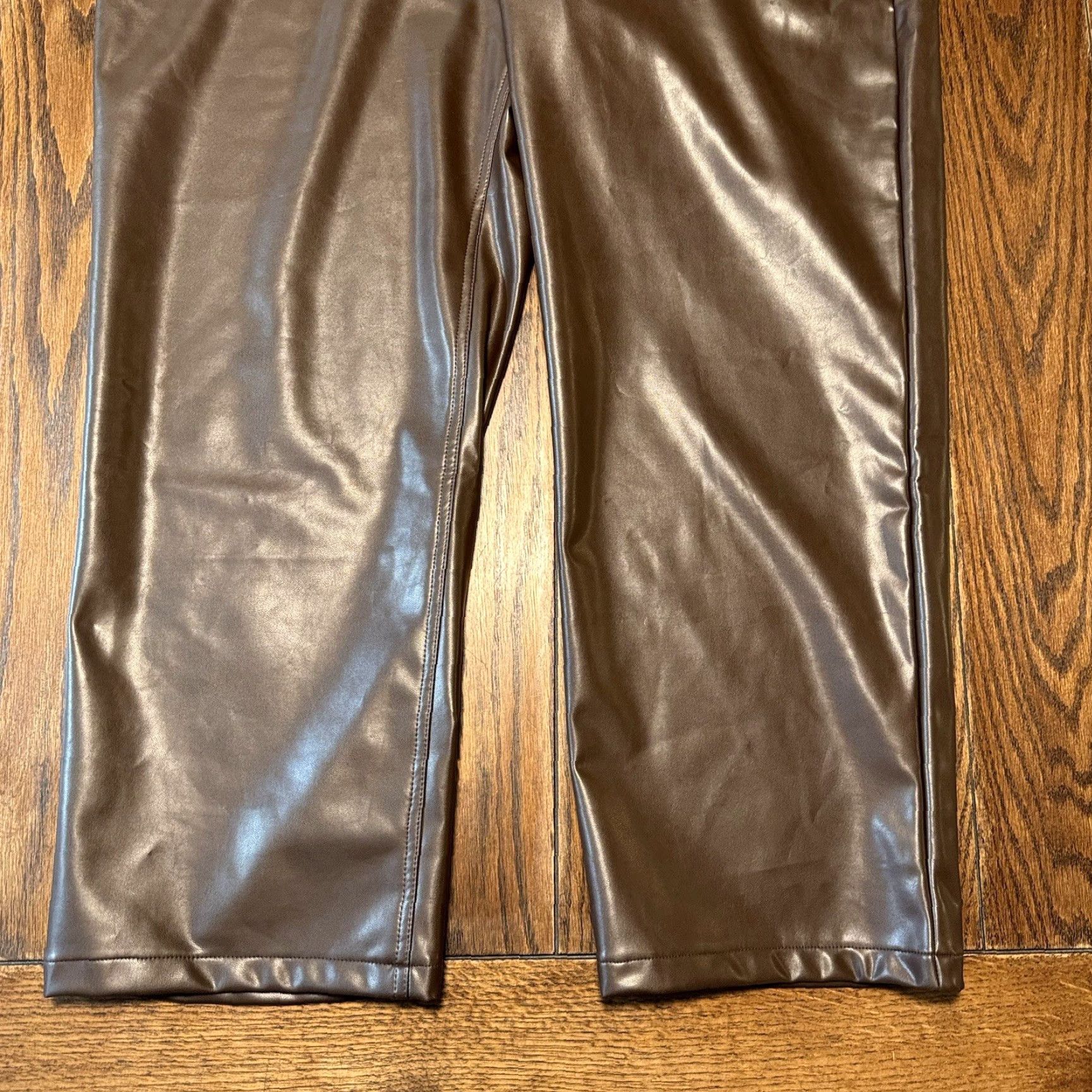 Abercrombie & Fitch VINTAGE Abercrombie & Fitch Faux Leather Women’s 36 High Rise 90’s Straight Jeans Womens Girls Size ONE SIZE - 2 Thumbnail