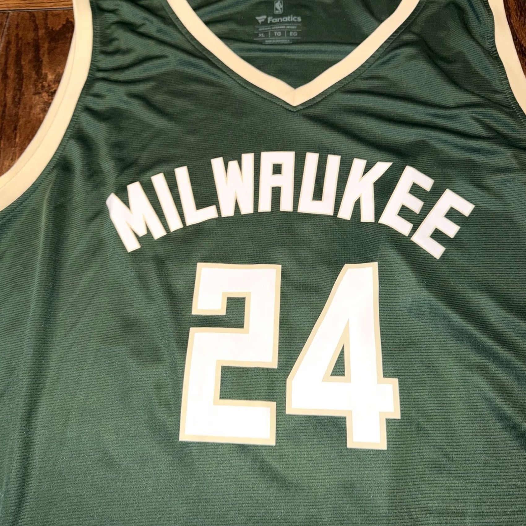 Vintage Milwaukee Bucks Connaughton #24 Championship Jersey XL Tank Basketball Fanatics Unisex Adults Sleeve Sleeveless Green Regular Size Size US XL / EU 56 / 4 - 2 Thumbnail