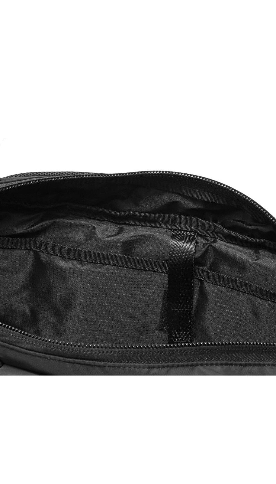 Japanese Brand Indispensable Econyl Snug Sling Bag Size ONE SIZE - 5 Preview