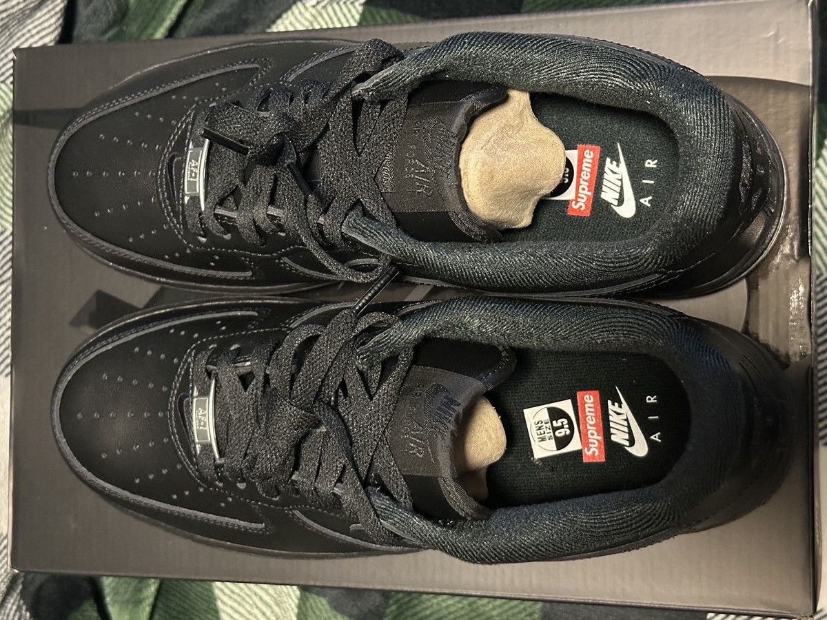 Nike × Supreme Supreme air force one Size US 9.5 / EU 42-43 - 4 Thumbnail