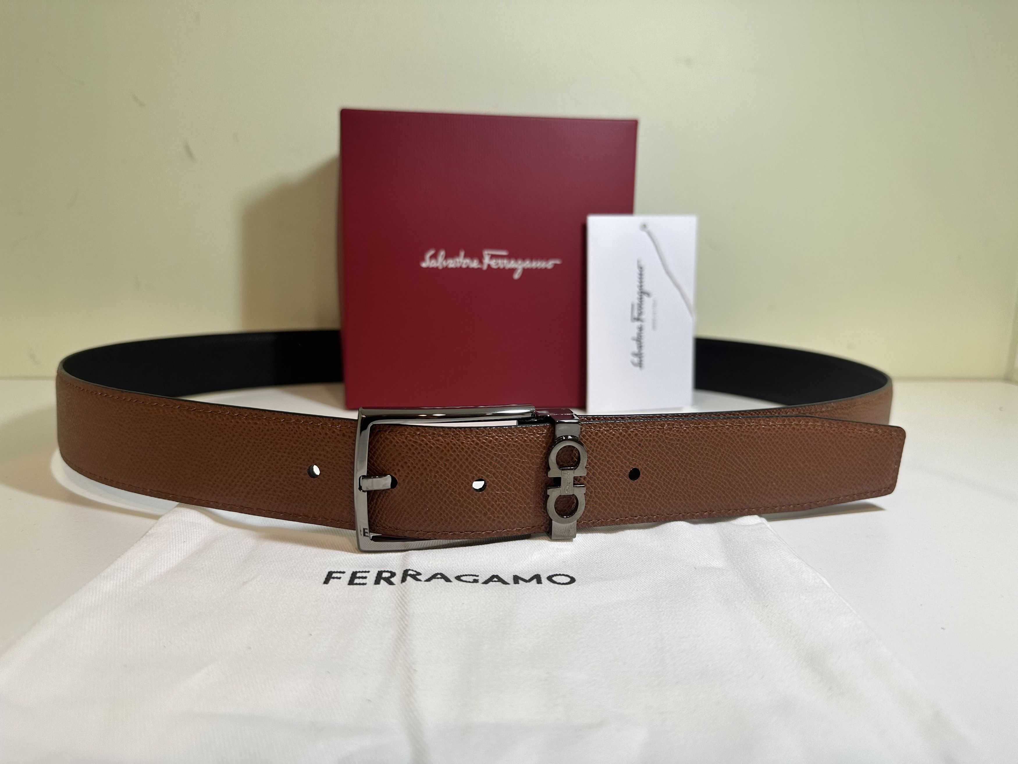 Salvatore Ferragamo Reversible Radica/Nero Leather Salvatore Ferragamo Belt Size 32 - 1 Thumbnail