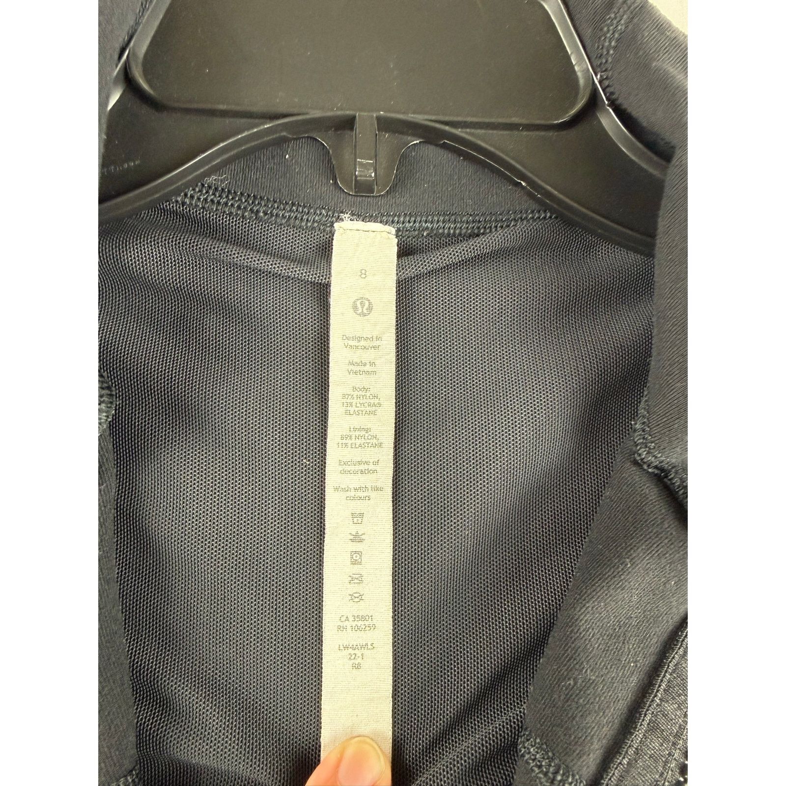 Lululemon Lululemon Black Define Jacket - Size 8 - Great Condition! Size M / US 6-8 / IT 42-44 - 2 Thumbnail