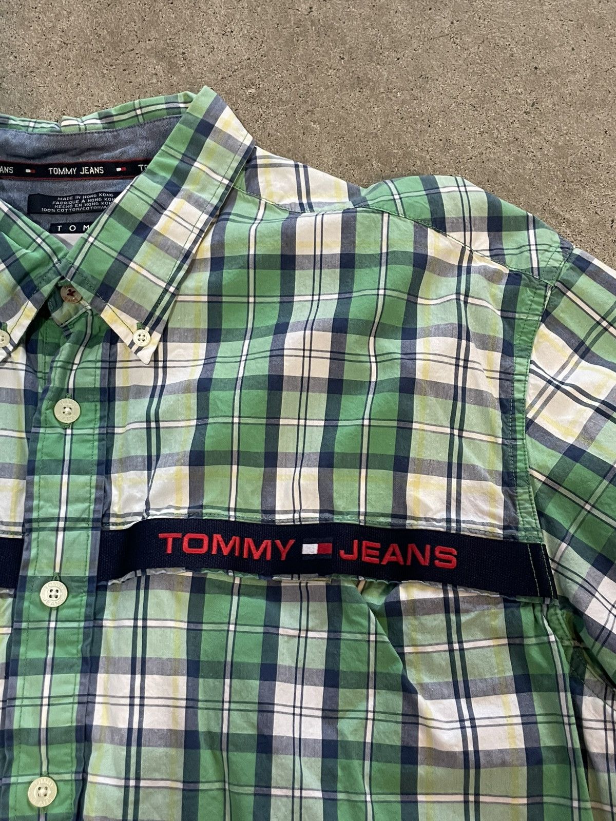 Tommy Hilfiger Tommy Hilfiger Button Up Plaid Shirt Size US XL / EU 56 / 4 - 3 Thumbnail