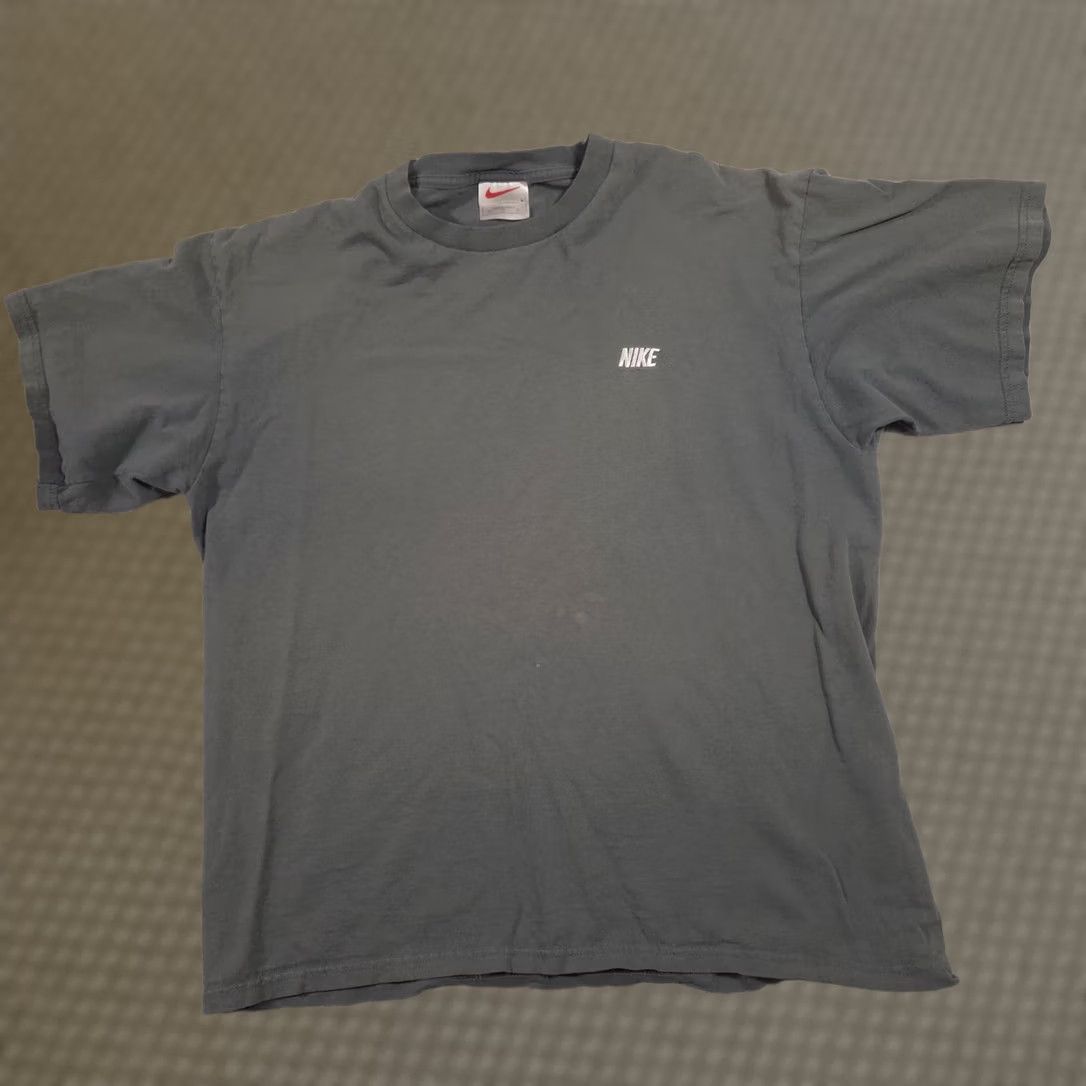 Nike Nike Shirt Mens Large Green Embroidered Logo Crewneck Casual T-Shirt Tee Size US L / EU 52-54 / 3 - 1 Thumbnail