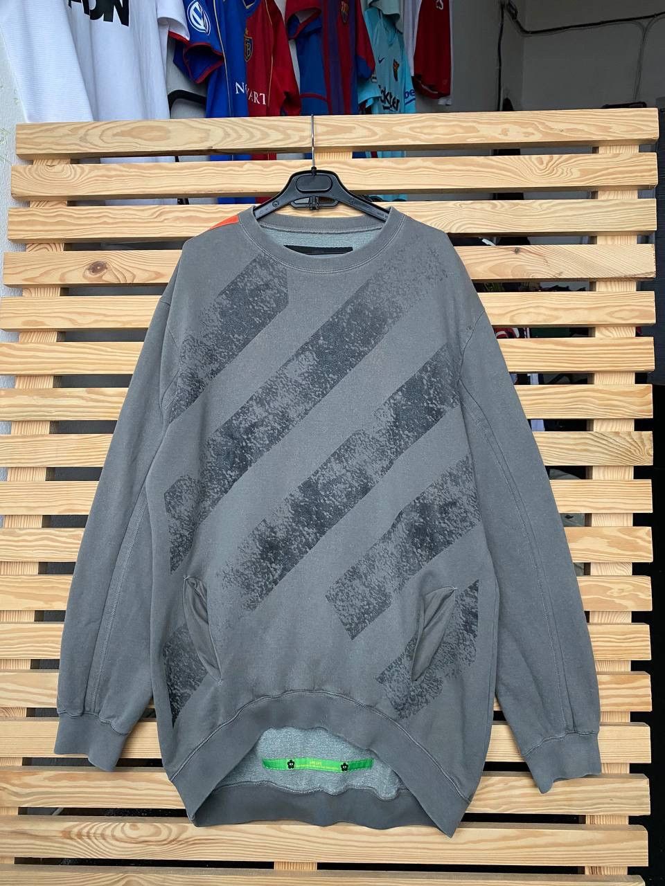 Griffin Griffin Sweatshirt Sun Faded Long Italy Size US L / EU 52-54 / 3 - 1 Thumbnail
