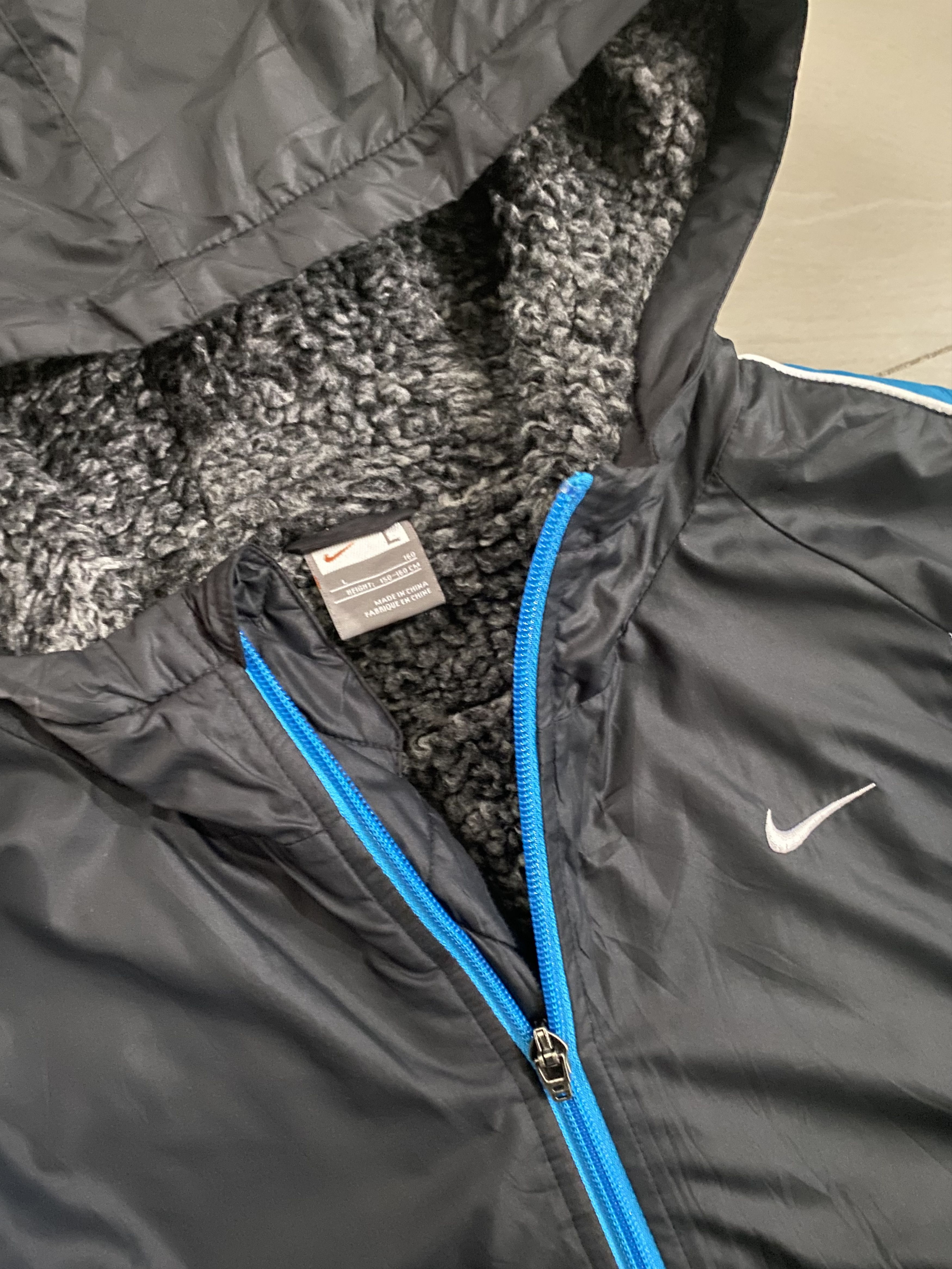 Nike Vintage Nike Hoodie Jacket Size US L / EU 52-54 / 3 - 3 Thumbnail