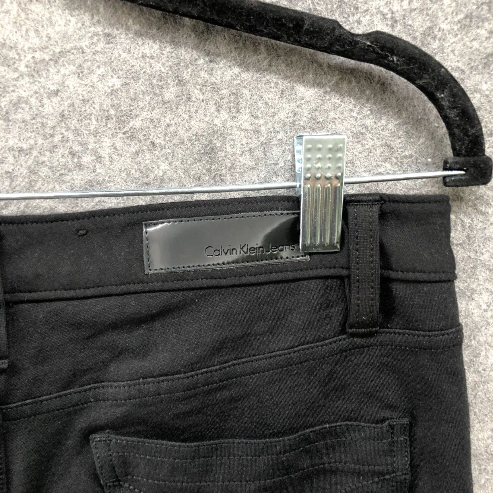 Calvin Klein Calvin Klein Pants Womens 8 Black Low Rise Ponte Skinny 5 Pocket Ankle Regular Inseam 28.5 in Size 30" / US 8 / IT 44 - 6 Thumbnail
