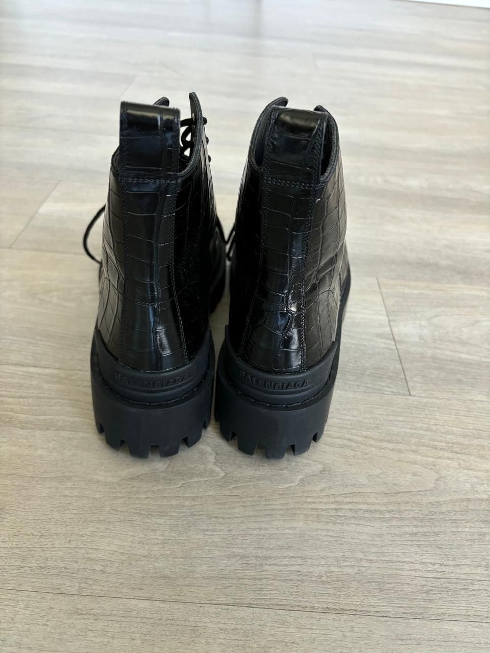 Balenciaga 🔥1.9K VALUE🔥Balenciaga Croc Strike Boots Size US 6 / IT 36 - 8 Thumbnail