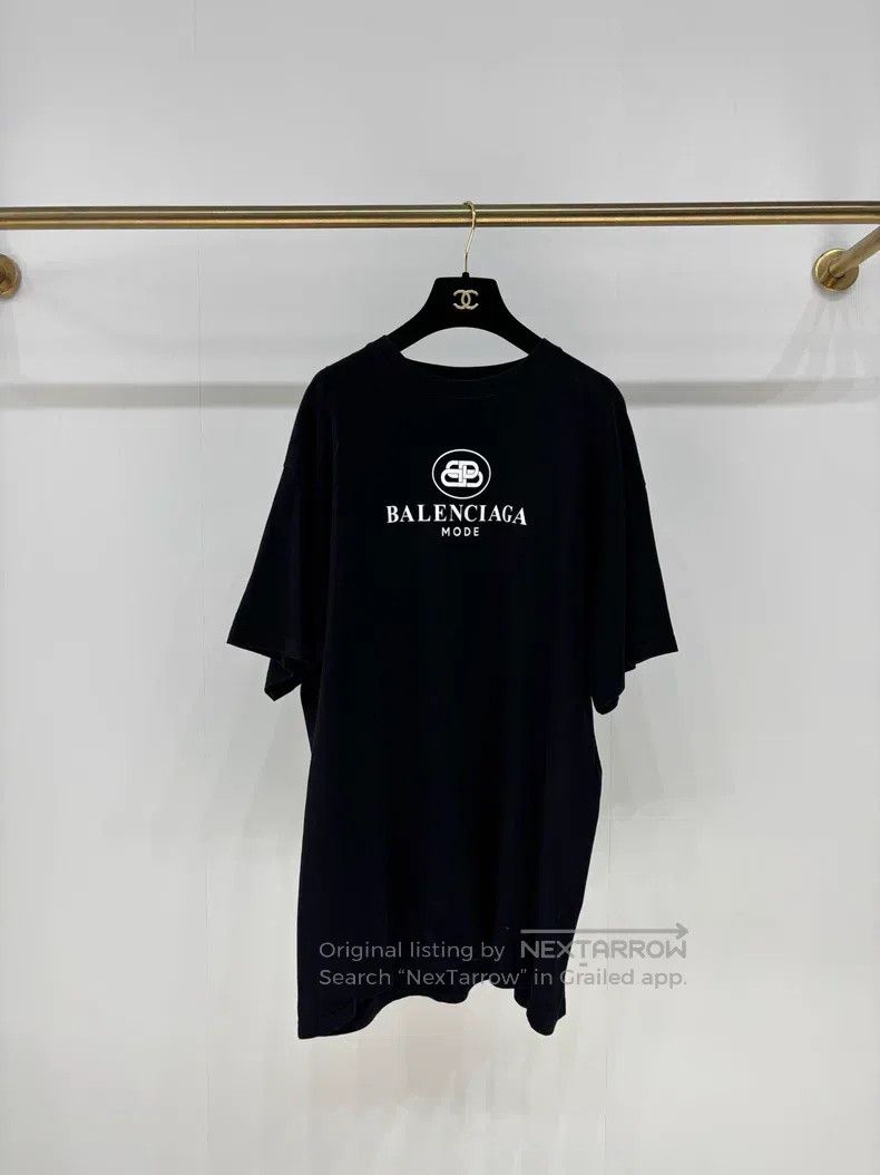 Balenciaga Balenciaga Logo short sleeve T-shirt Size US M / EU 48-50 / 2 - 3 Thumbnail