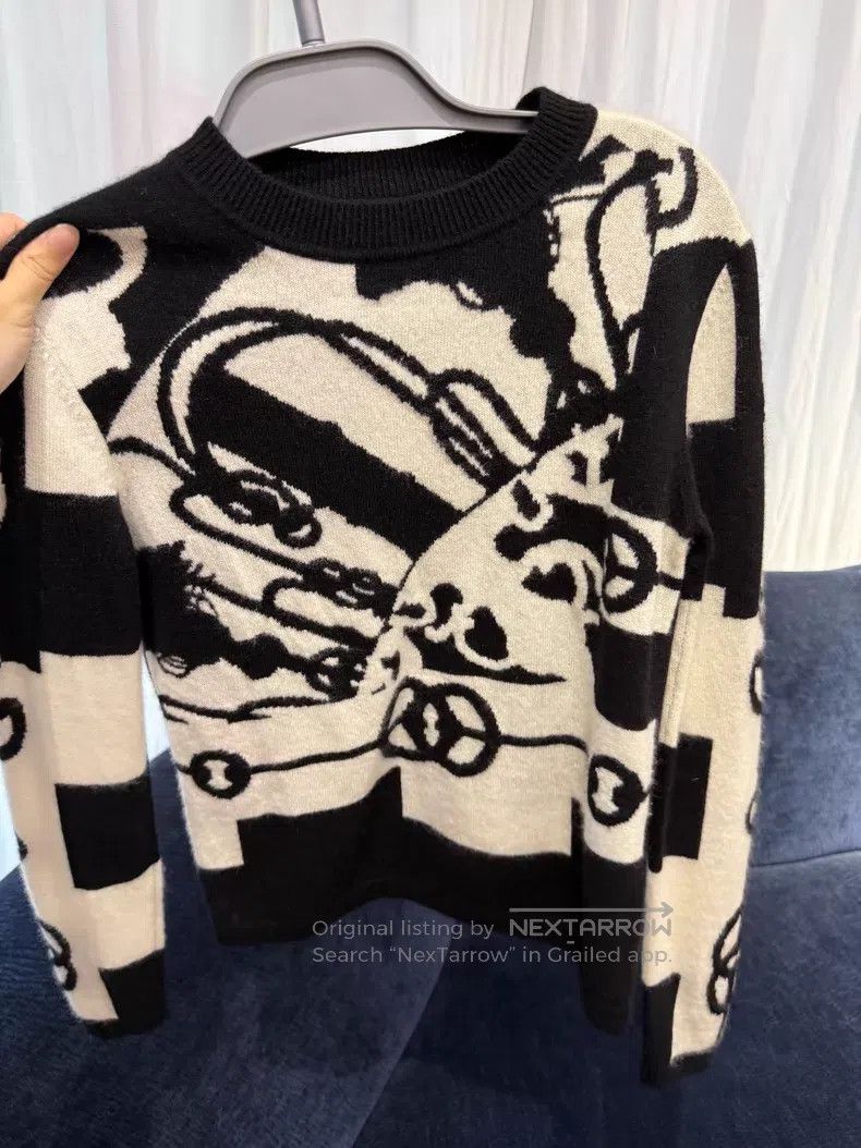 Hermes Hermes Pig Nose Button Sweater Size XS / US 0-2 / IT 36-38 - 1 Thumbnail