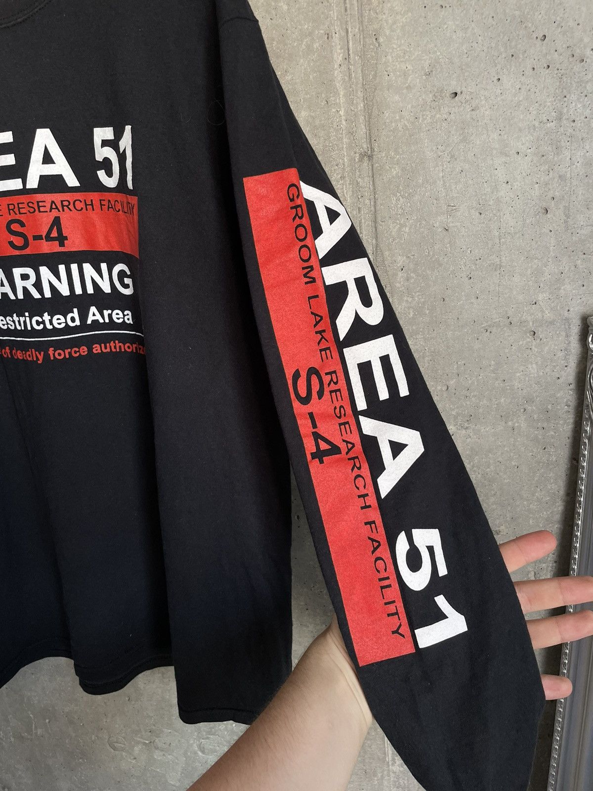 Vintage RARE Vintage Area 51 S4 Alien Longsleeve 90s X2 Y2k Size US L / EU 52-54 / 3 - 6 Thumbnail