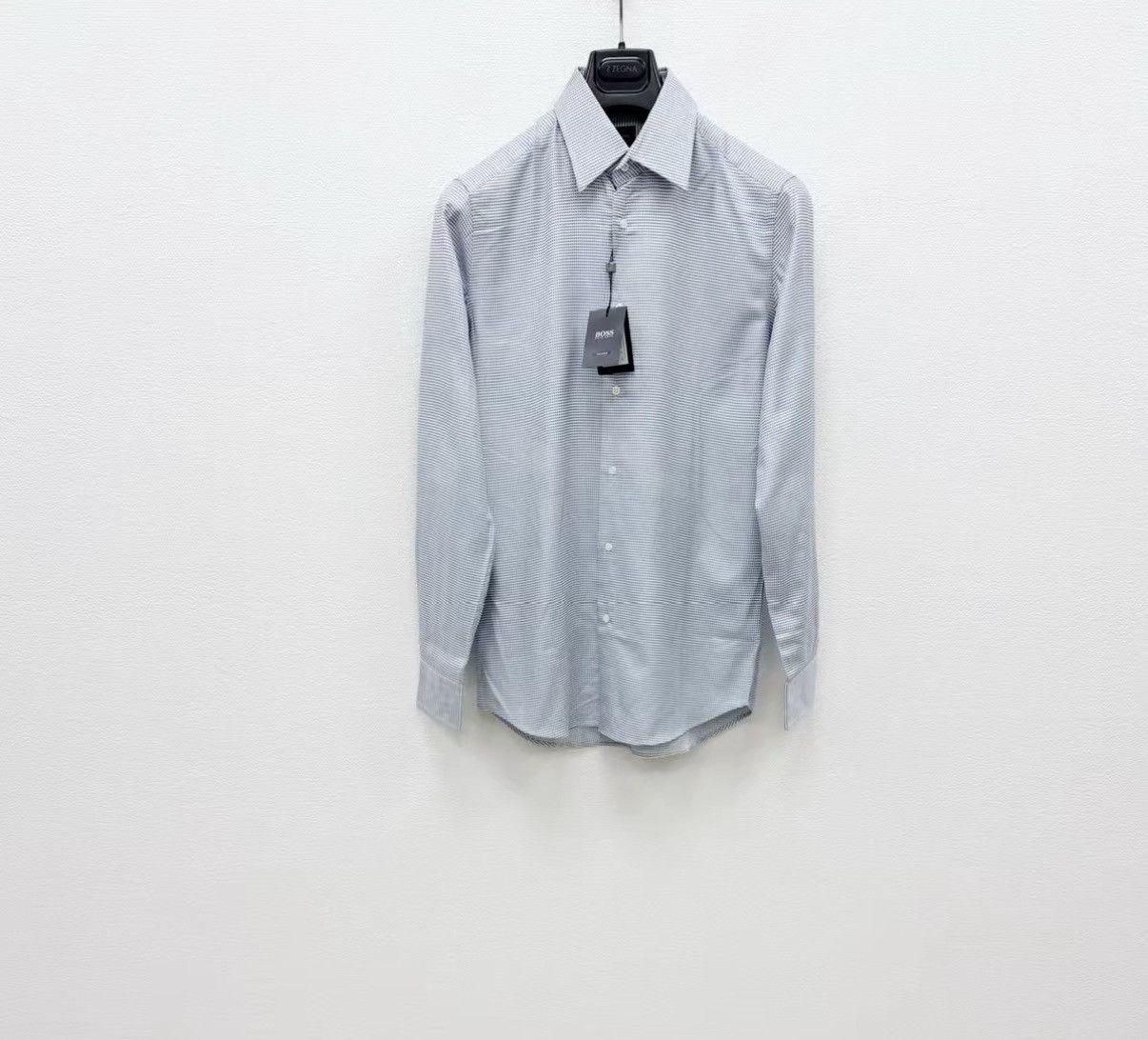 Hugo Boss HUGO BOSS 100% Cotton Long Sleeve Shirt J30 Size US M / EU 48-50 / 2 - 1 Thumbnail