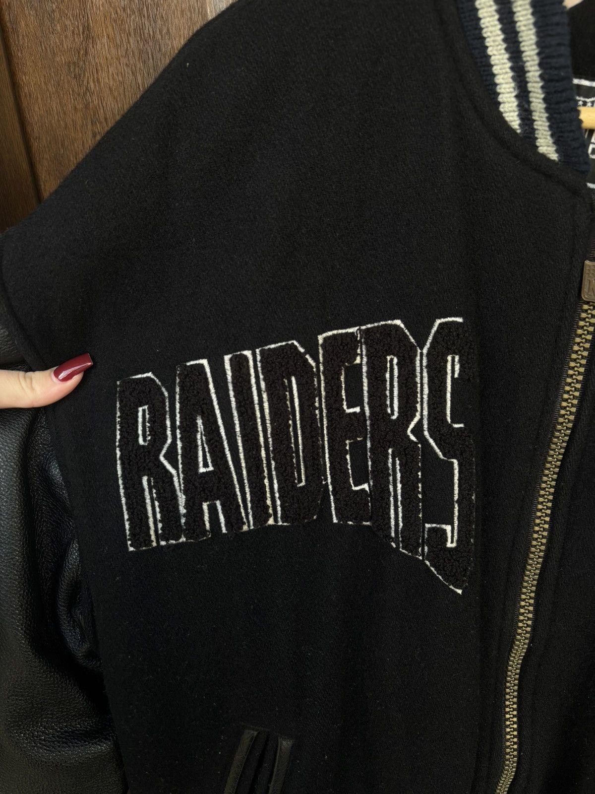 NFL × Vintage Vintage Los Angeles Raiders varsity jacket 1991 NFL leather Size US M / EU 48-50 / 2 - 5 Thumbnail