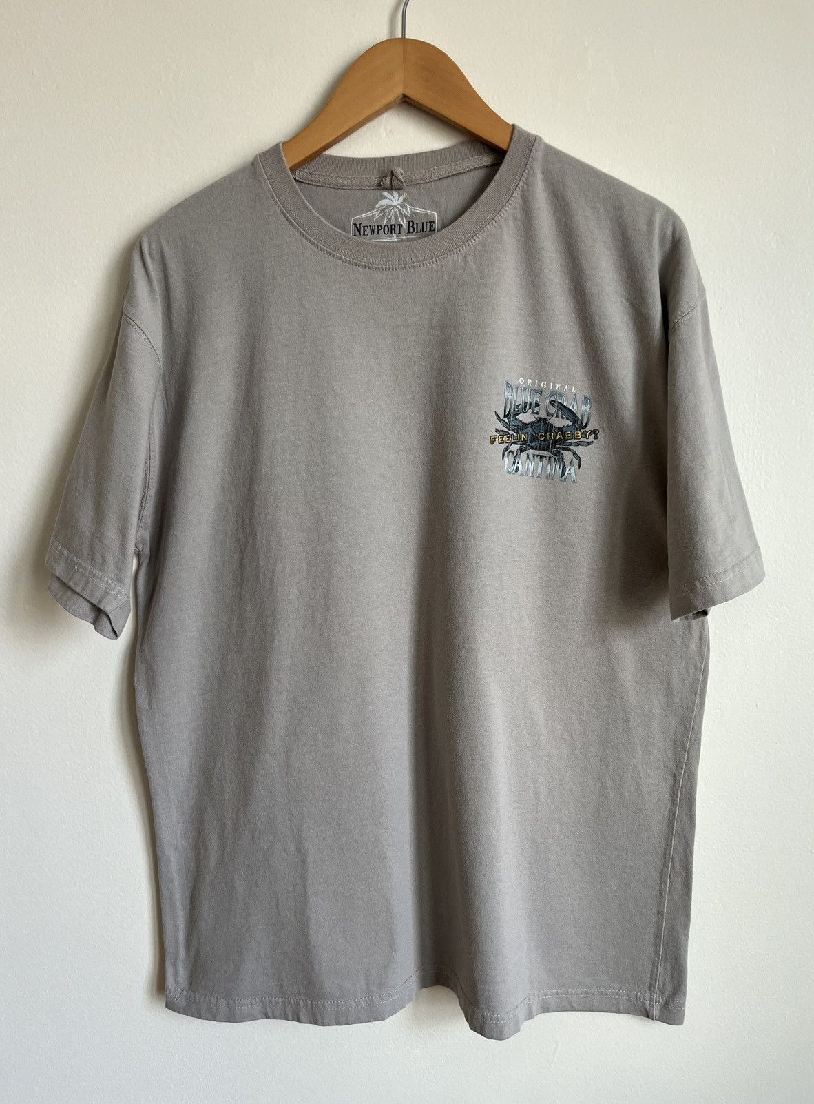 Vintage Vintage Y2K Blue Crab Cantina Graphic T-Shirt Size US XL / EU 56 / 4 - 3 Thumbnail