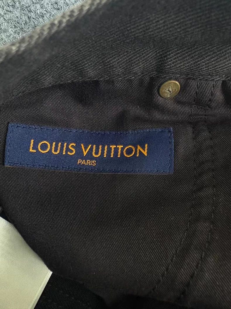 Louis Vuitton LOUIS VUITTON Back pocket graffiti logo jeans 2504-Nextarro Size US 30 / EU 46 - 6 Thumbnail