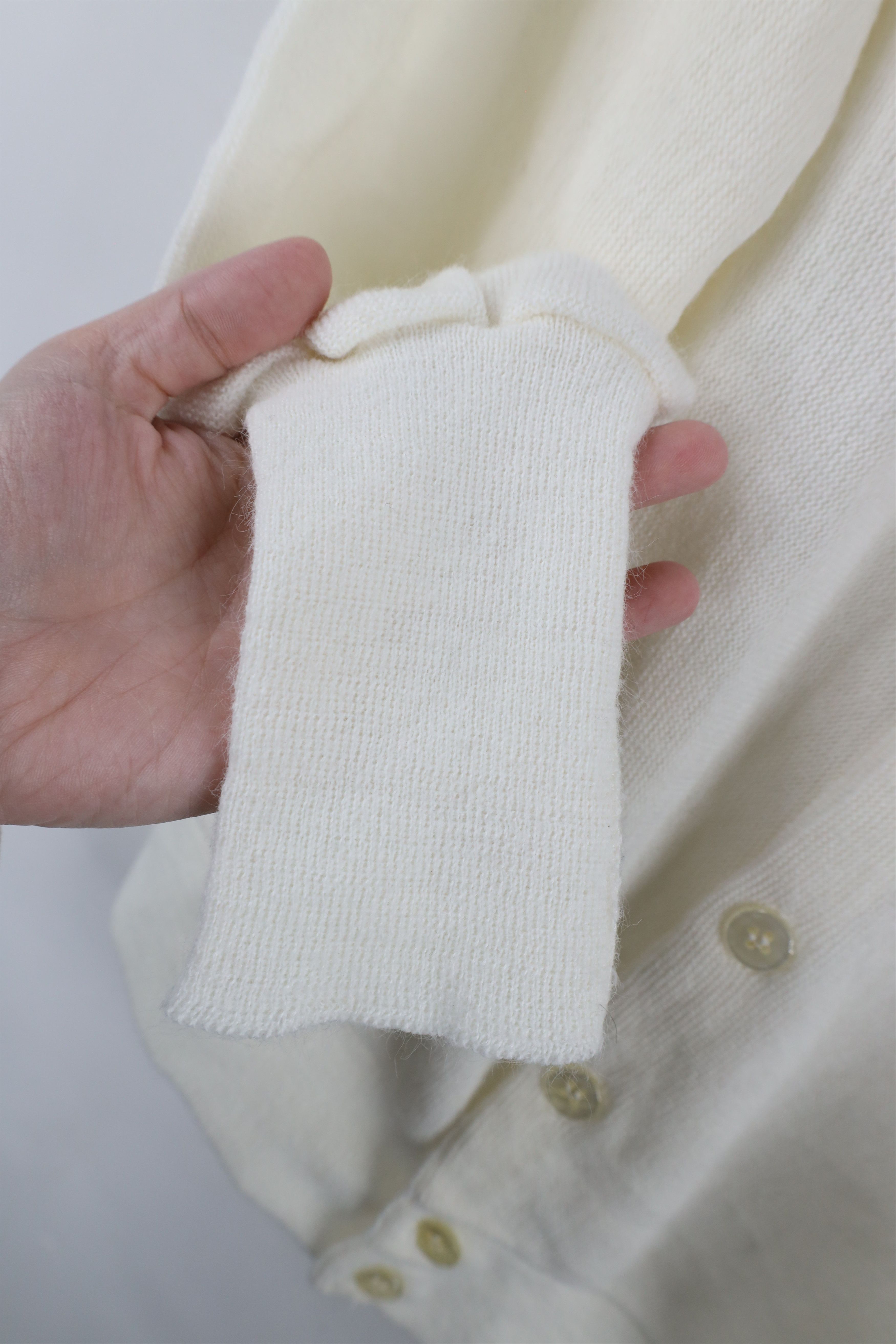 Vintage Vintage 70s Le Tigre Patch Knit Cardigan Sweater White USA Size US M / EU 48-50 / 2 - 6 Thumbnail