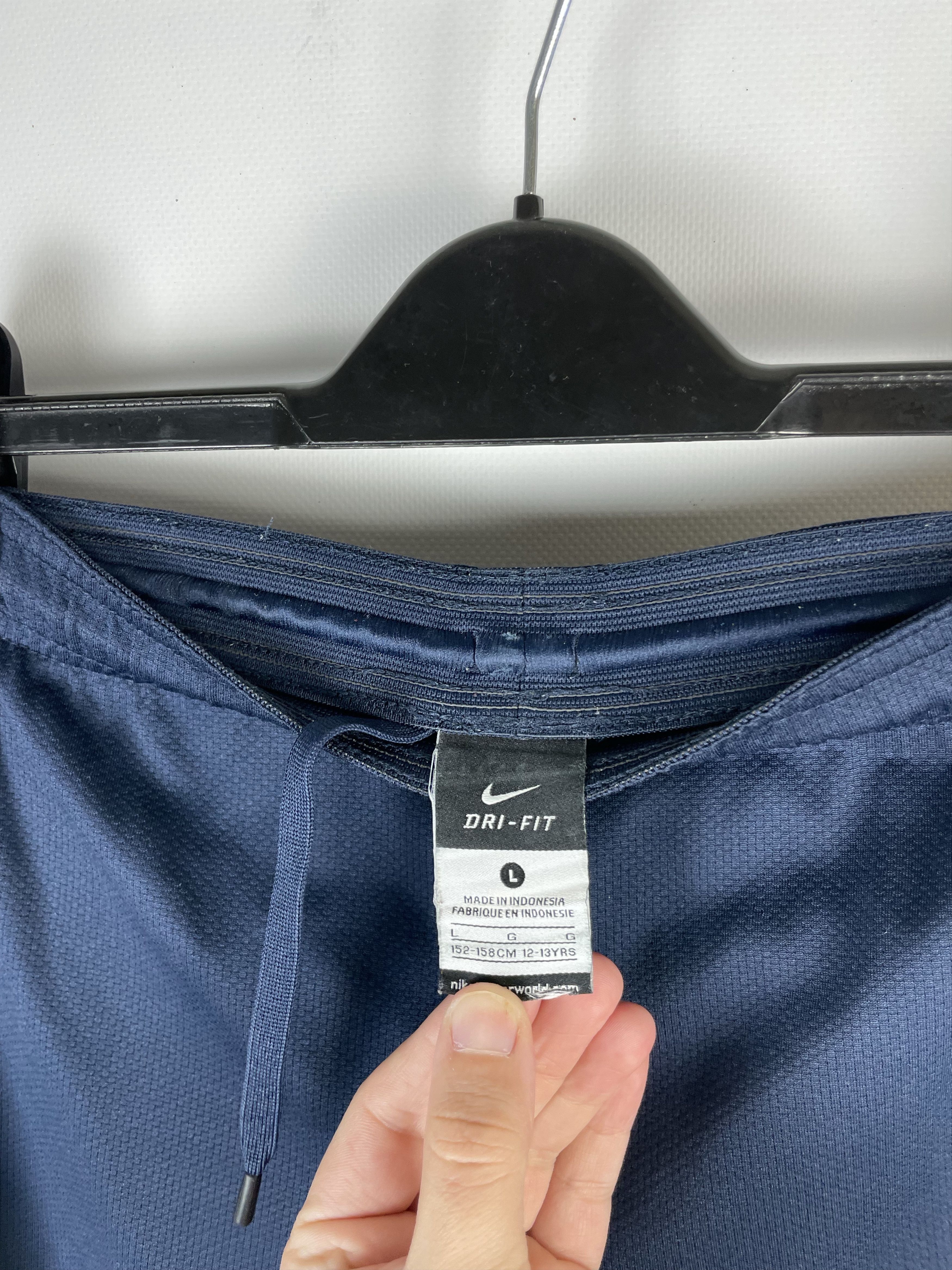 Nike Vintage Nike Shorts Size US 28 / EU 44 - 7 Thumbnail