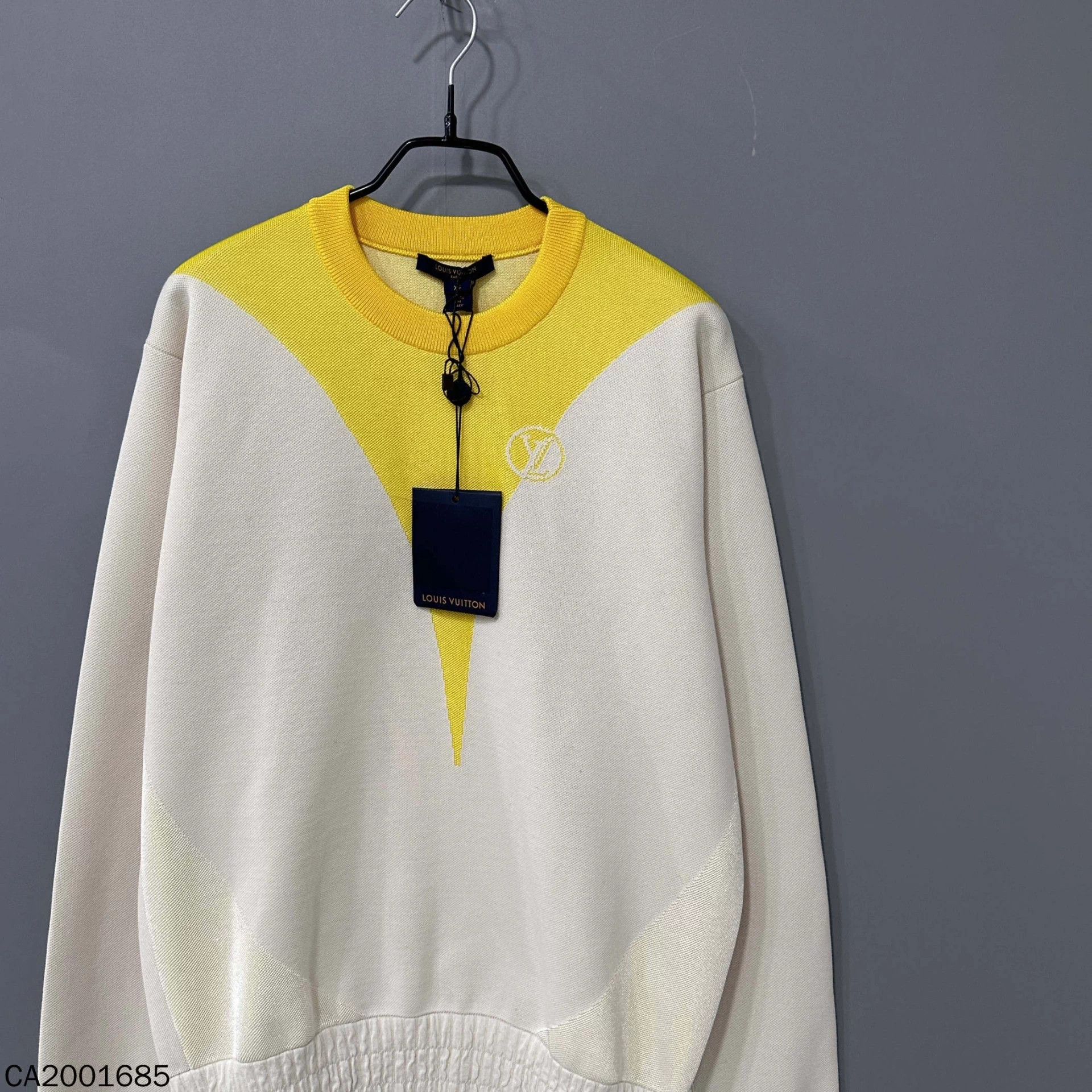 Louis Vuitton LV ivory and yellow colorblocked sweatshirt XS Size XS / US 0-2 / IT 36-38 - 2 Thumbnail