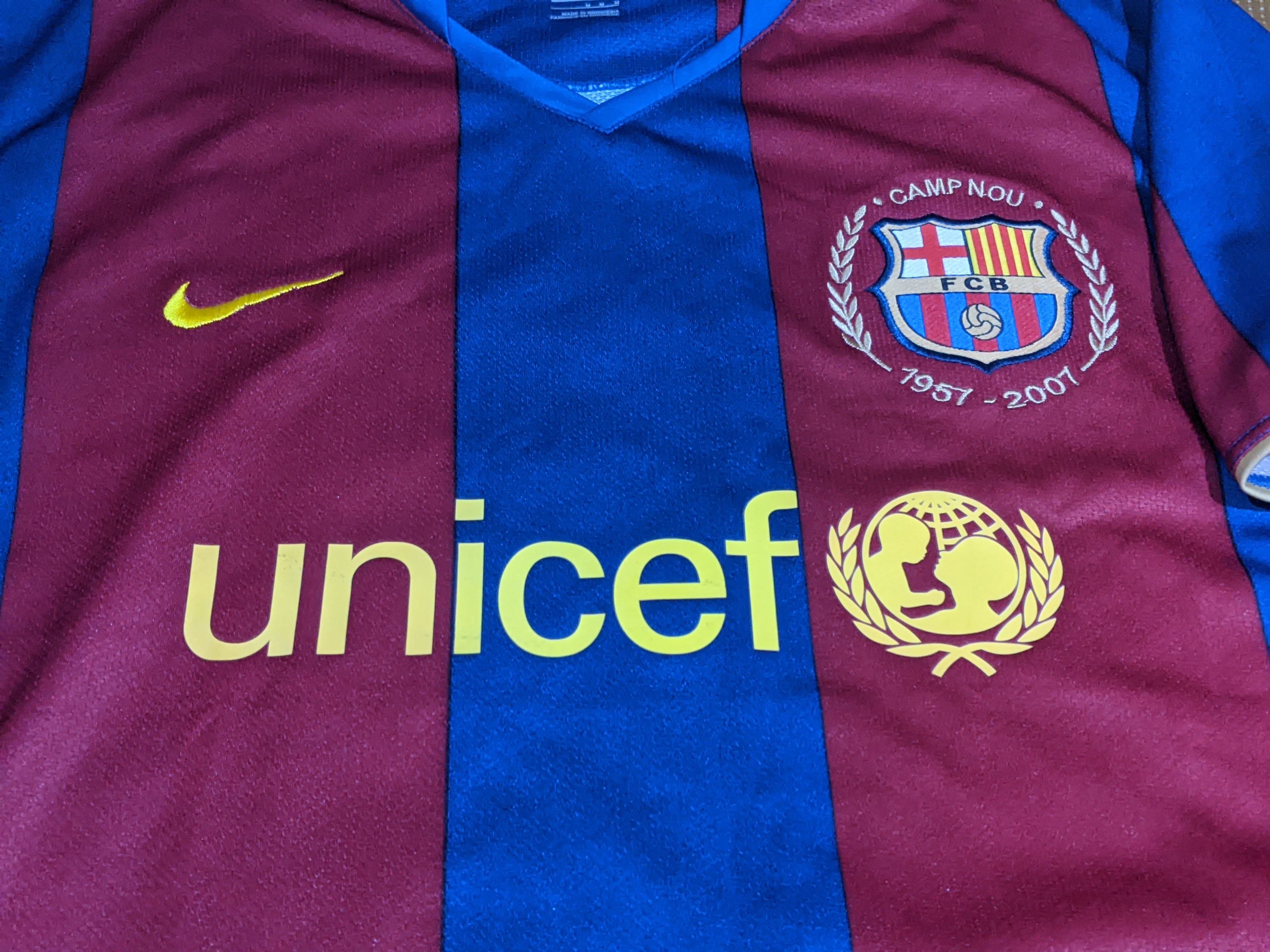 Vintage Barcelona 2007 Lionel Messi home jersey football shirt Size US M / EU 48-50 / 2 - 3 Thumbnail