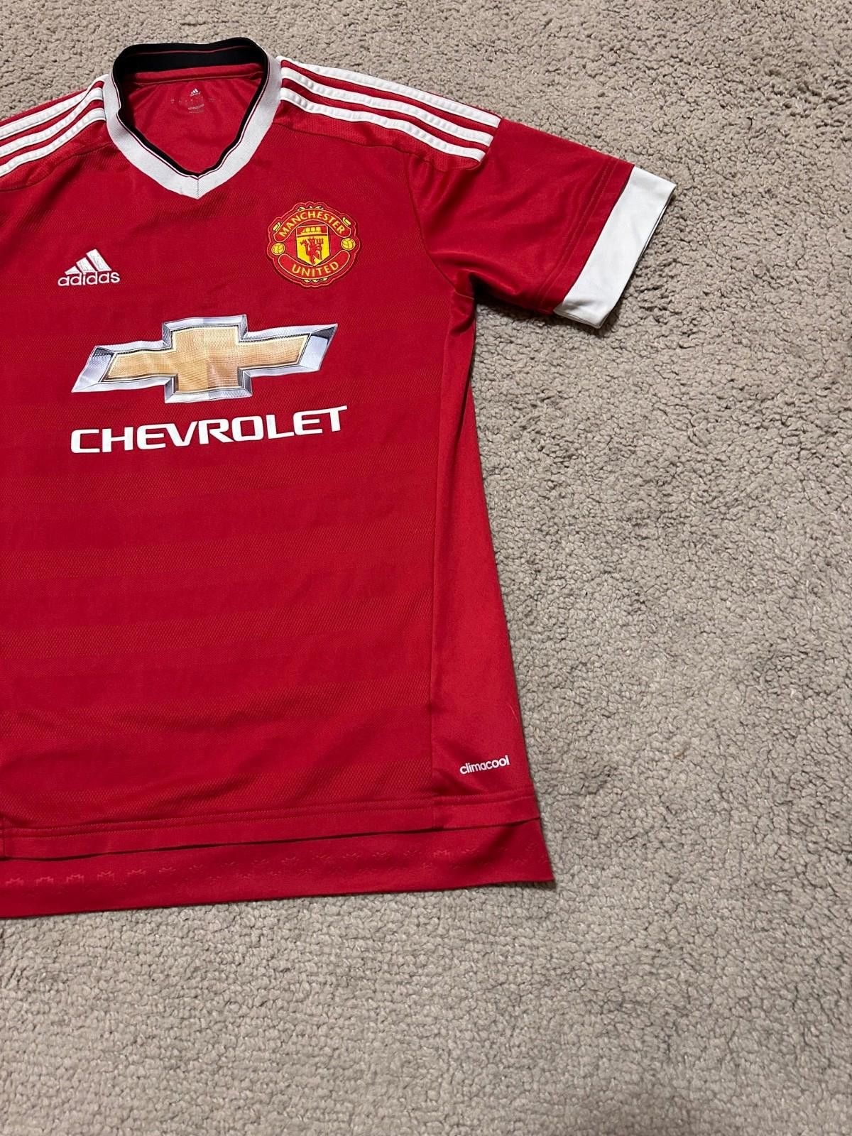 Adidas MANCHESTER UNITED 2015/2016 FOOTBALL SHIRT JERSEY HOME SIZ S Size US S / EU 44-46 / 1 - 2 Thumbnail