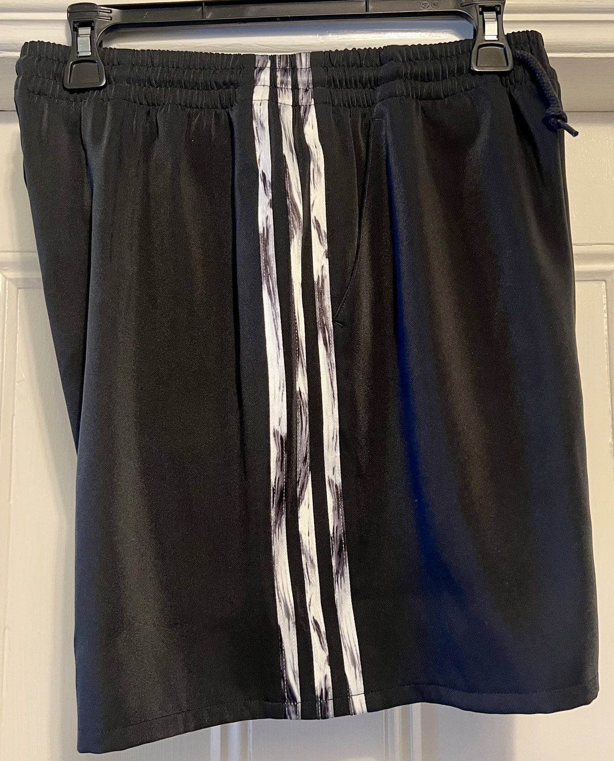 Adidas Authentic Adidas Danielle Cathari three stripes black shorts Size 32" / US 10 / IT 46 - 3 Thumbnail