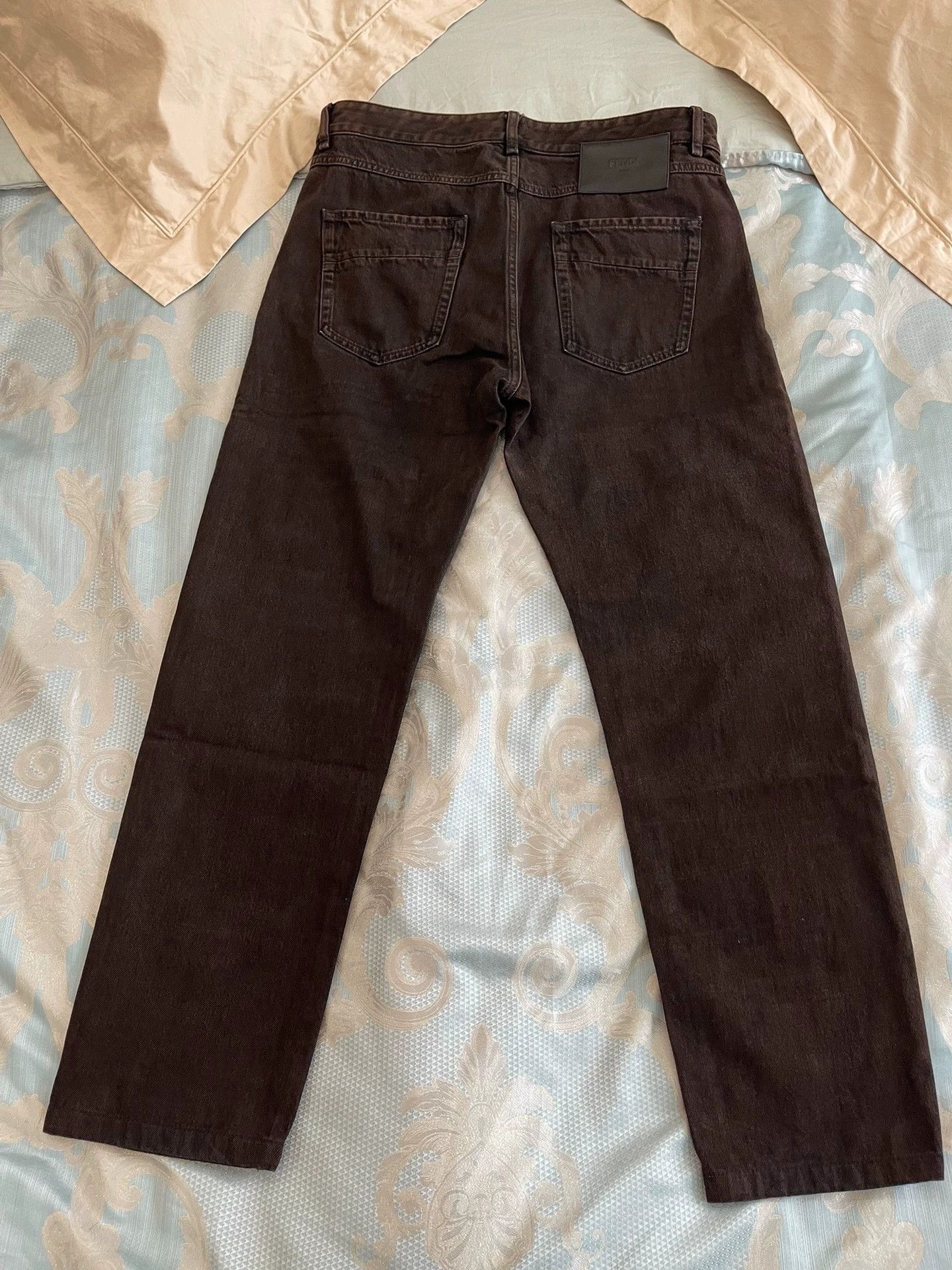 Fendi FENDI Deep Brown 34 Jeans Metal/Leather Logo Patch Size US 34 / EU 50 - 2 Thumbnail