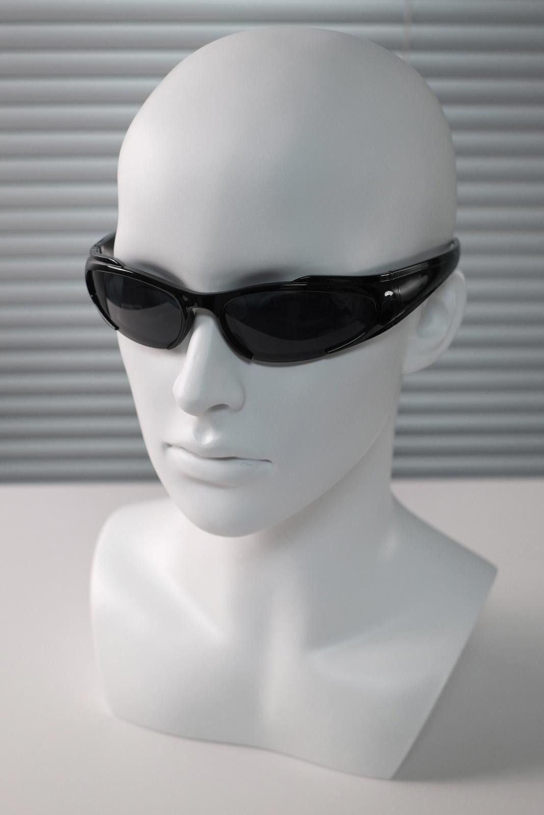 Other Rare Y2k Vtg Futuristic Cat Eye Black Sunglasses Unisex OS Size ONE SIZE - 1 Thumbnail