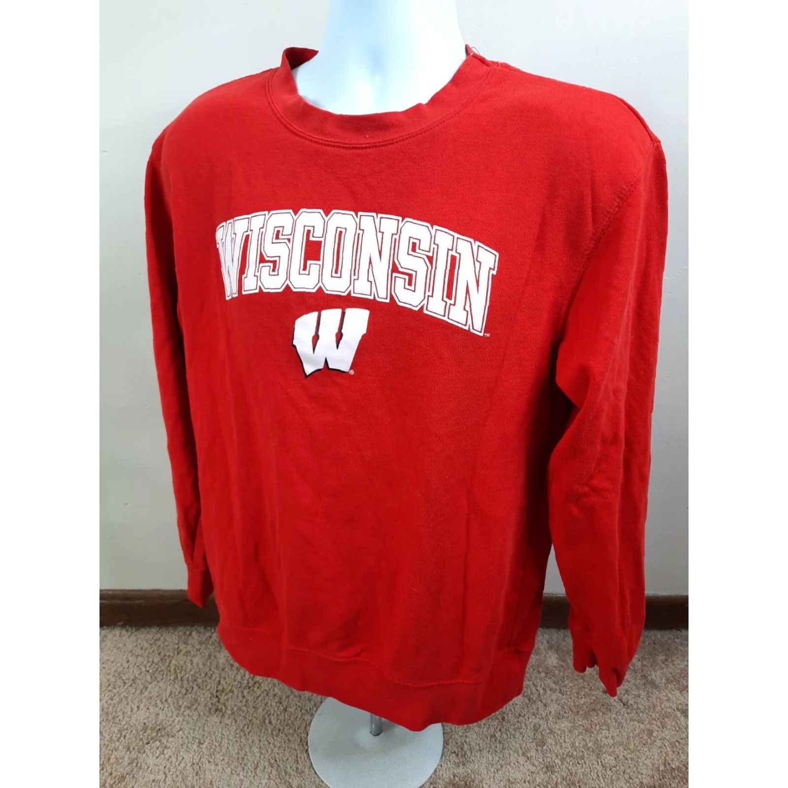 NCAA VINTAGE Wisconsin Badgers Crewneck Sweatshirt Men Medium Red Russell Sweatshirt 90s NCAA Mens Size US M / EU 48-50 / 2 - 3 Thumbnail