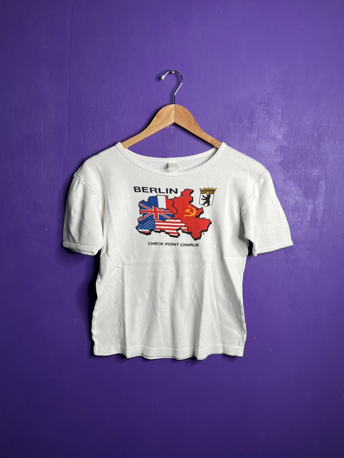 Vintage Vintage 70s Berlin checkpoint Charlie t-shirt Size M / US 6-8 / IT 42-44 - 1 Thumbnail