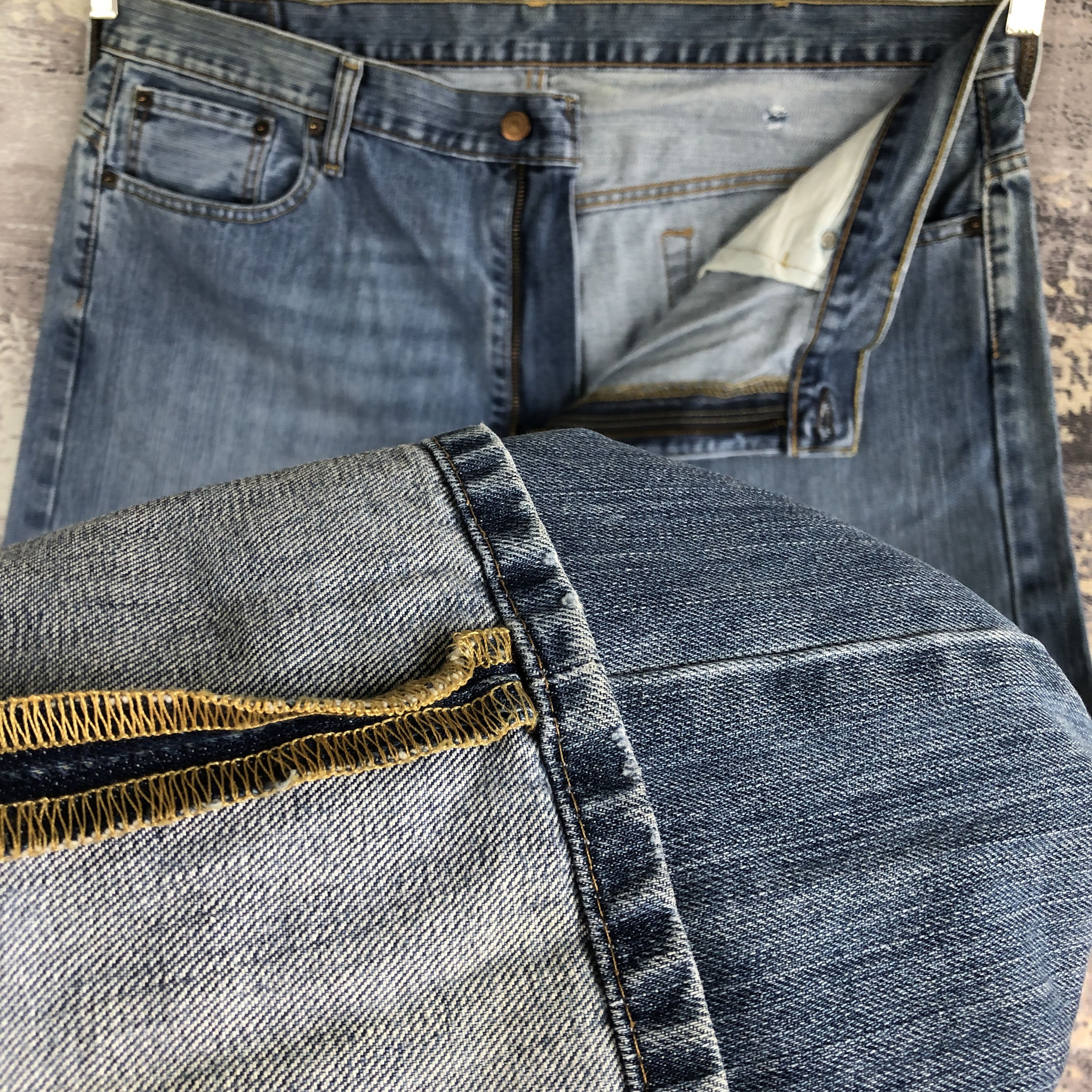 Levi's Vintage Levis 569 Light Wash Jeans Levi's Faded Baggy Denim Size US 40 / EU 56 - 8 Thumbnail