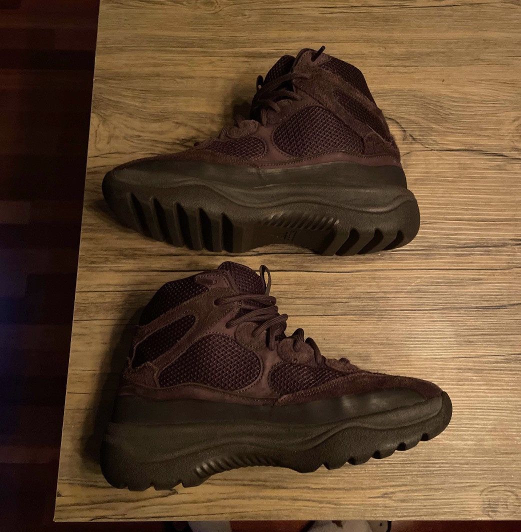 Yeezy Yeezy Desert Boot Oil Size US 9.5 / EU 42-43 - 1 Thumbnail