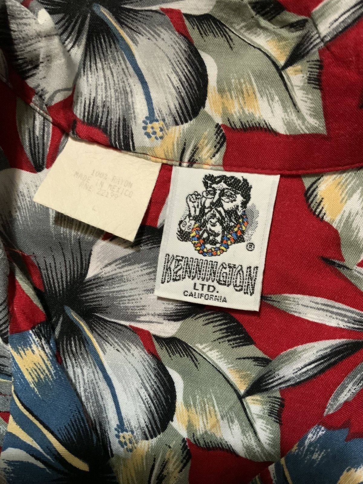 Kennington Ltd. × Vintage Vintage Hawaiian Floral Loop Collar Hula Girl Luau Shirt Size US L / EU 52-54 / 3 - 5 Thumbnail