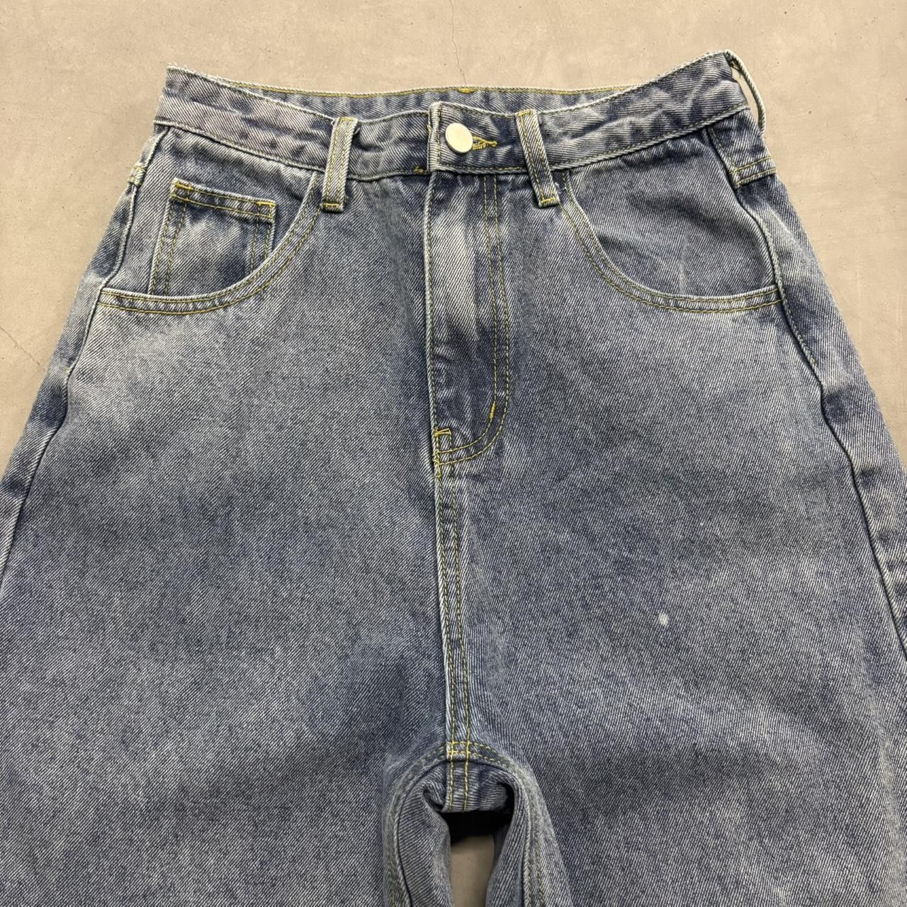 Vintage Crazy Vintage Y2K/2000s Baggy Ripped Cider Medium Wash Denim Jeans! Size US 26 / EU 42 - 2 Thumbnail