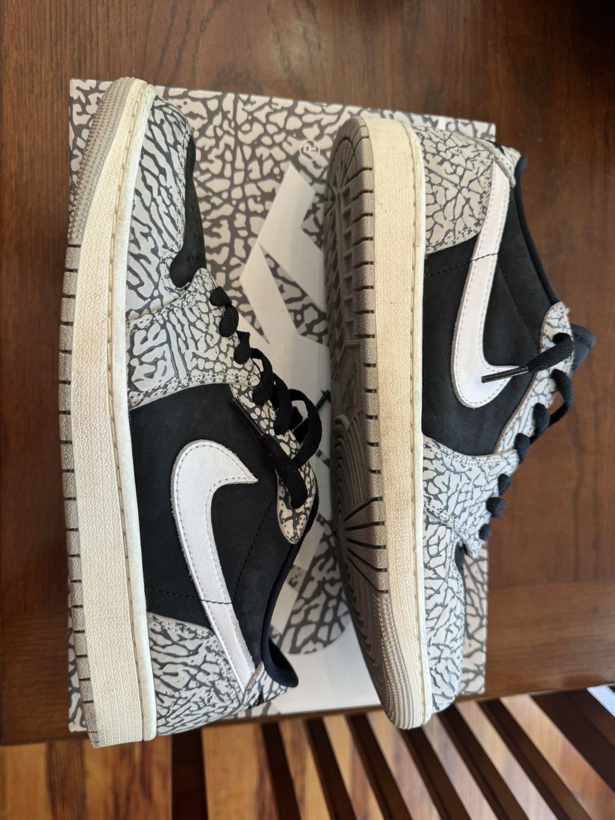 Nike Jordan 1 Low OG Cement Size US 11 / EU 44 - 3 Thumbnail